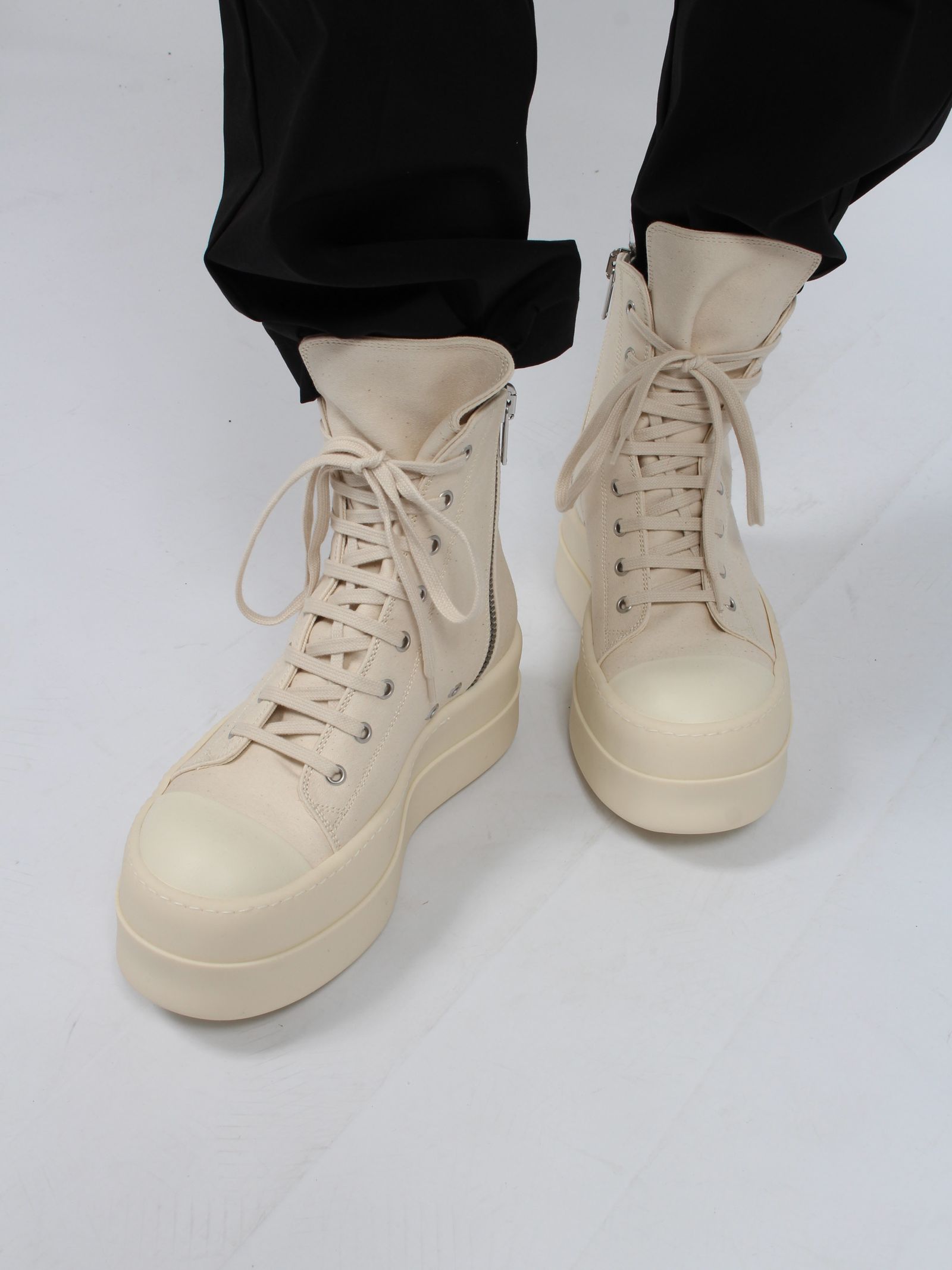 RICK OWENS DRKSHDW - 【24SS】ダブルバンパー ハイカット スニーカー / DOUBLE BUMPER SNEAKS /  ホワイト | STORY