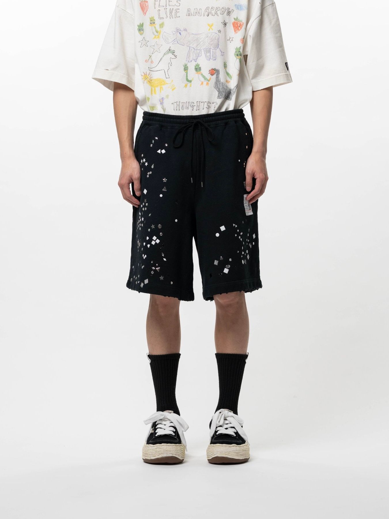 【26SS】ステッカーデザイン スウェット ショーツ / EMBELLISHED SHORTS / ブラック