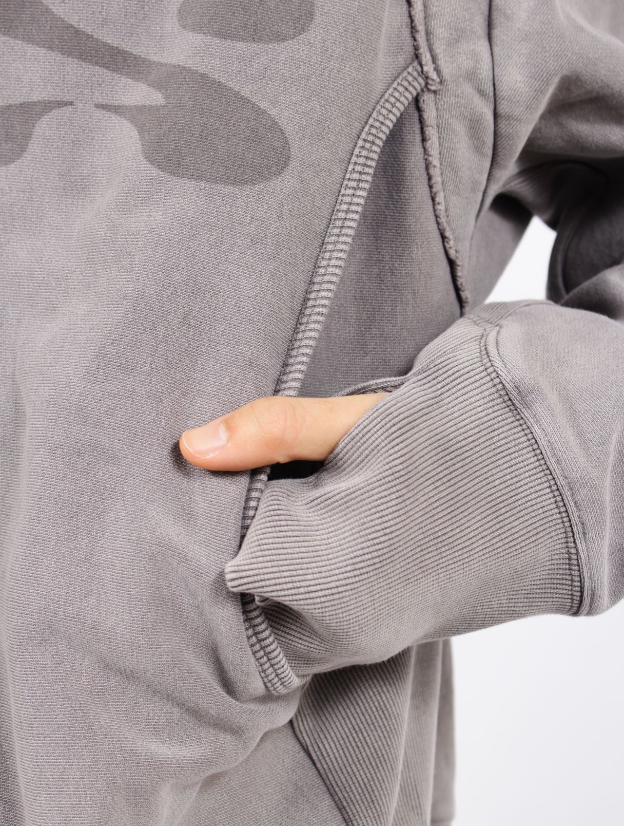 【25AW】25 フーディー パーカー / 25 HOODIE / グレー