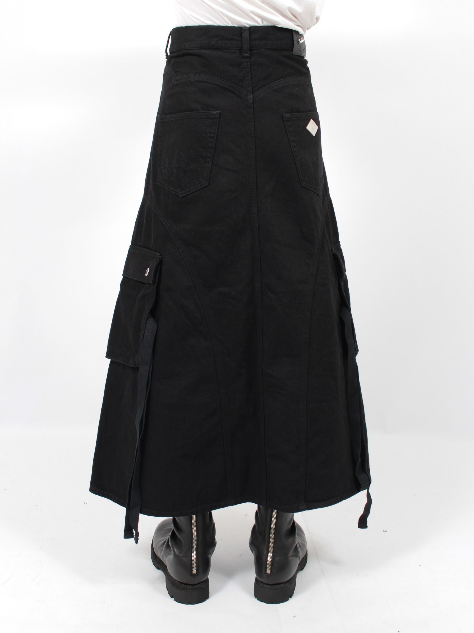 【24AW】スイッチング デニム カーゴ スカート / SWITCHING DENIM CARGO SKIRT / ブラック