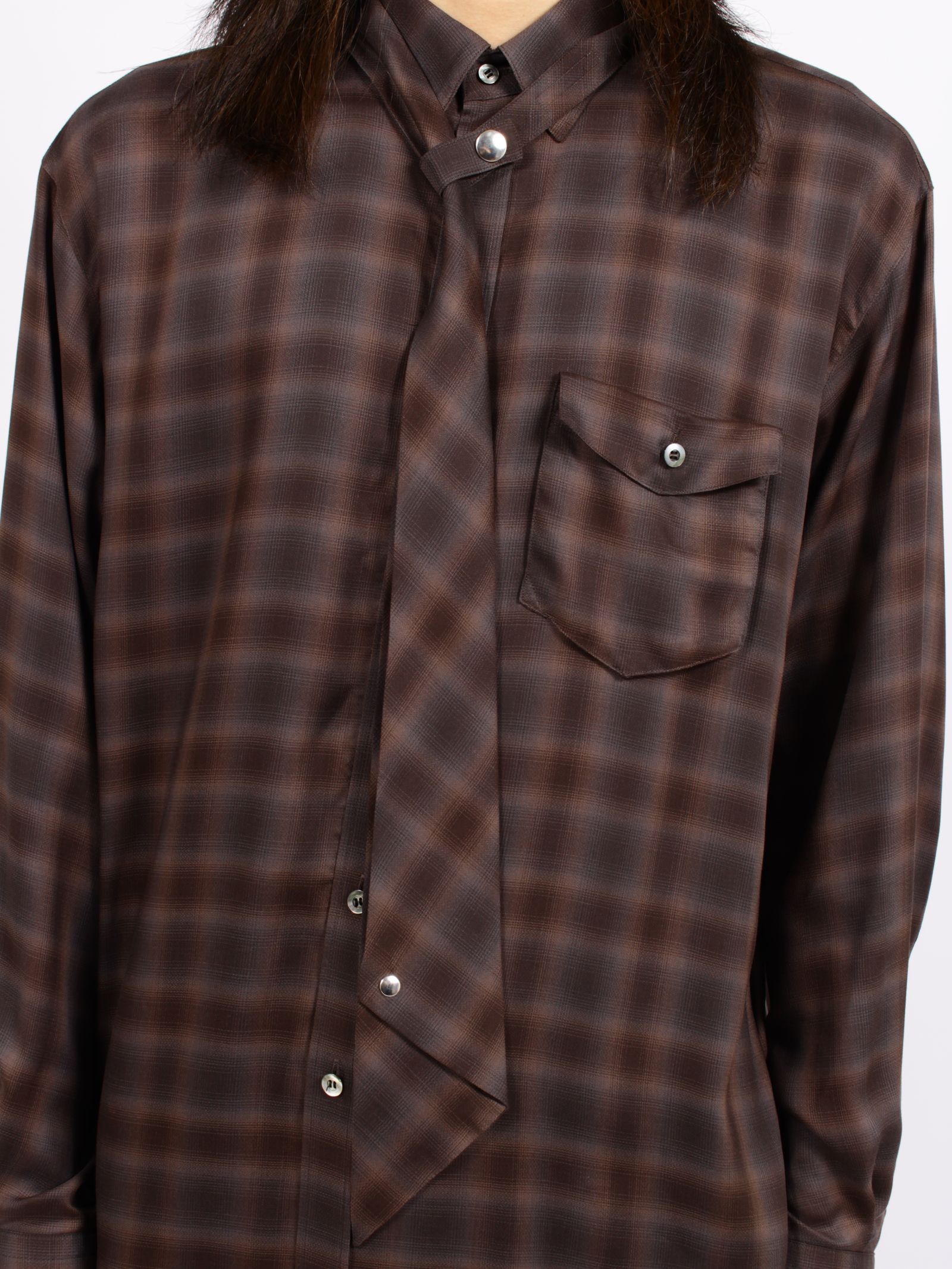 【26AW】 ネクタイ シャツ / NECKTIE SHIRT / ブラウン