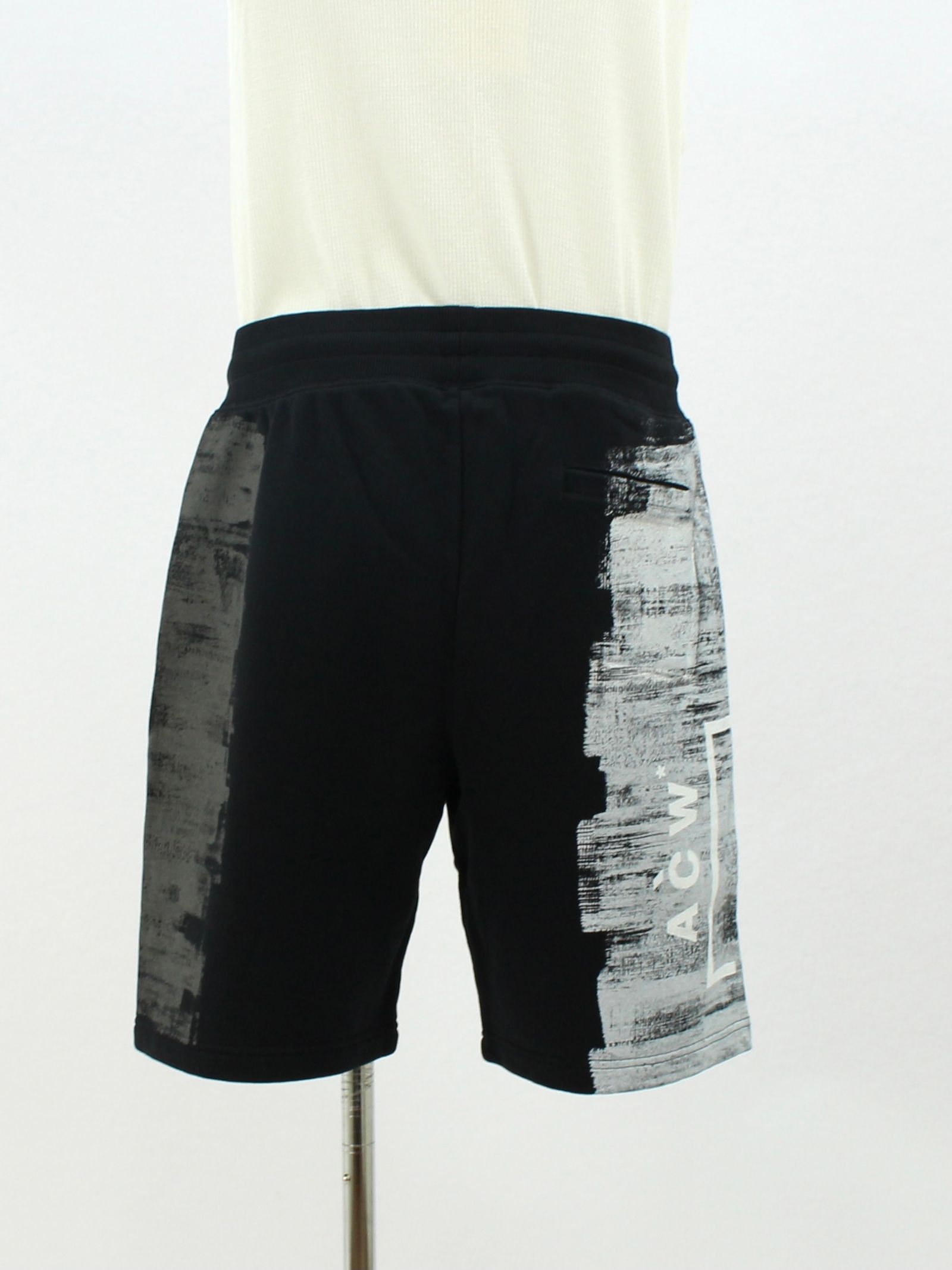 ペイント ロゴ ショートパンツ / MOD LUX PAINTED JERSEY SHORT / ブラック × ホワイト