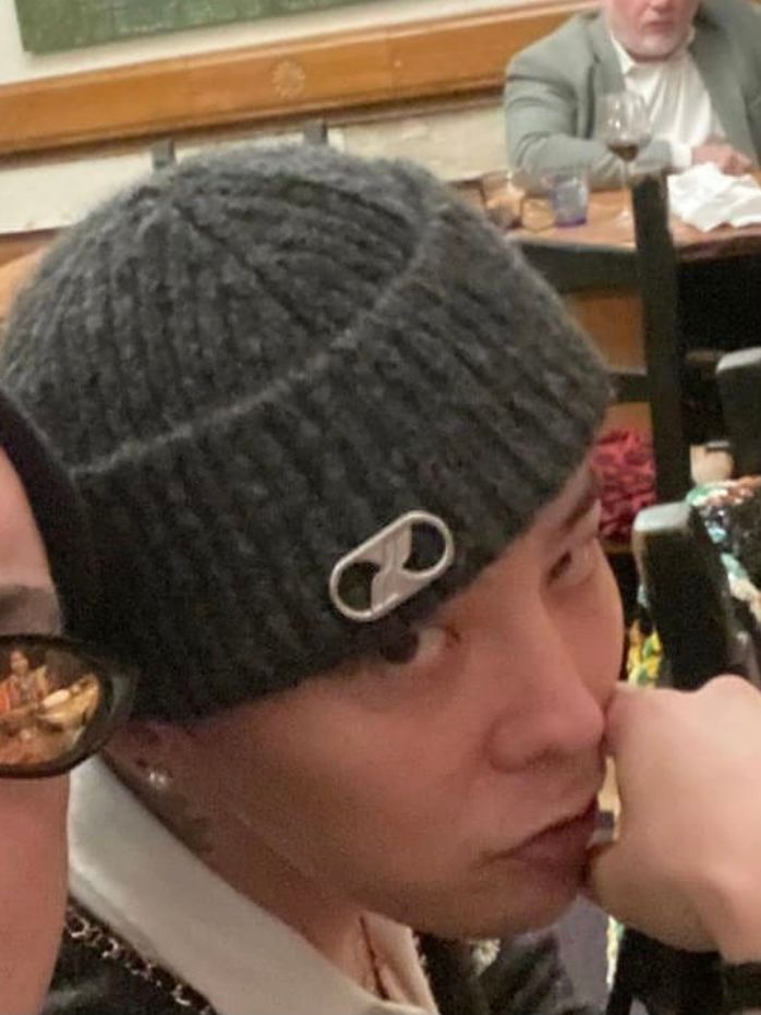 世界的アーティスト【BIGBANG G-DRAGON】新作WE11DONEビーニー着用！