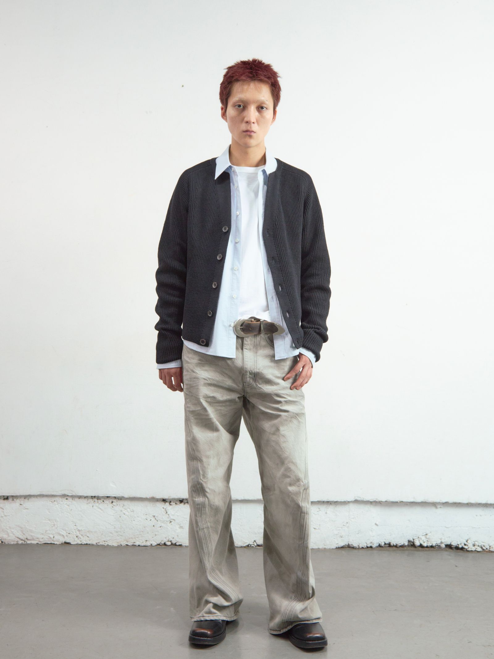 【26SS】 3D ツイステッド ワイド レッグ ジーンズ デニム パンツ / 3D TWISTED WIDE LEG JEANS / LIGHT FADED GREY (グレー)