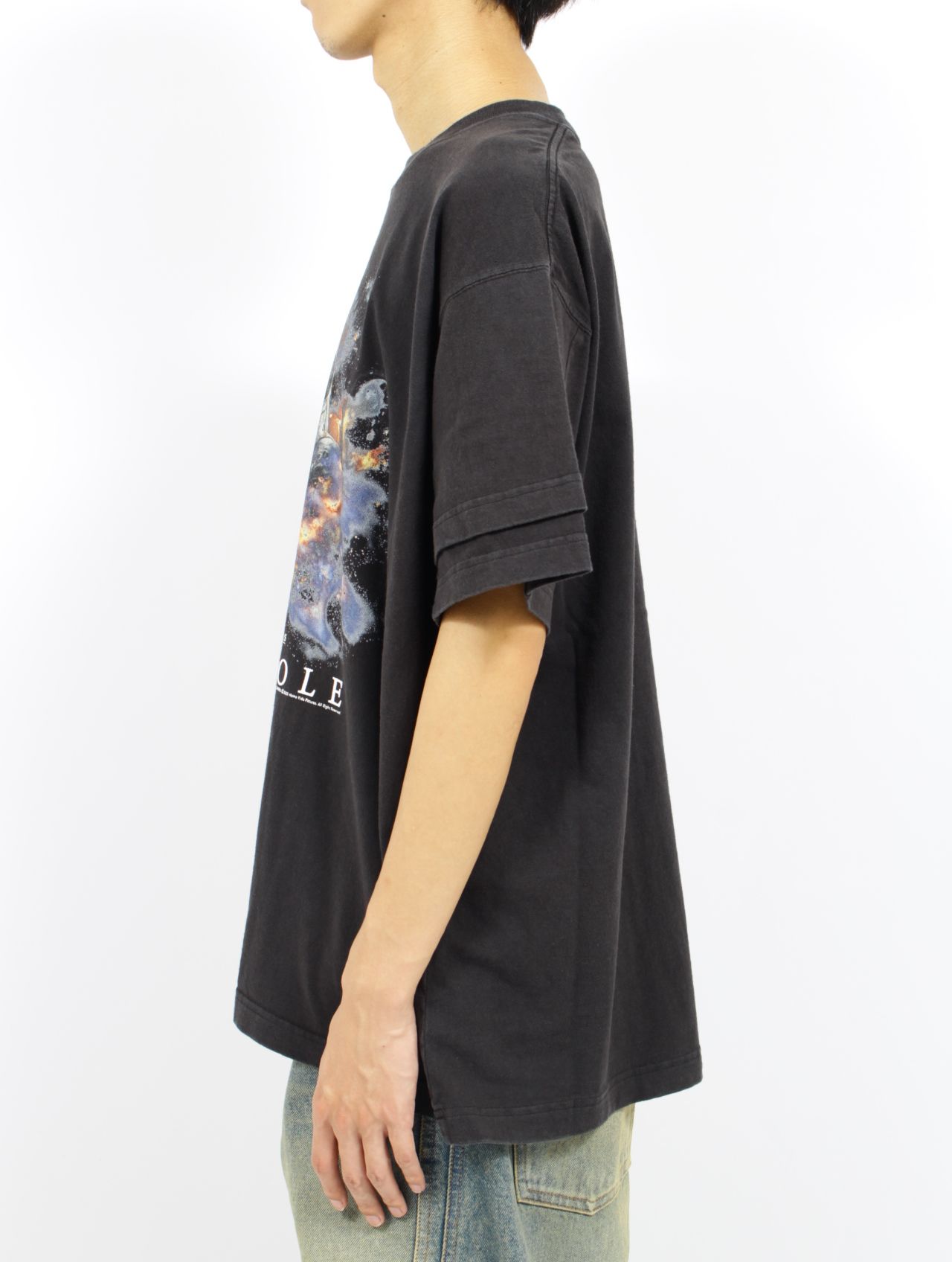 【国内買付】DAIRIKU CLOSE CALL ムービー プリント Tシャツ DAIRIKU - 【25AW】映画 オリジナルグラフィック ムービー T