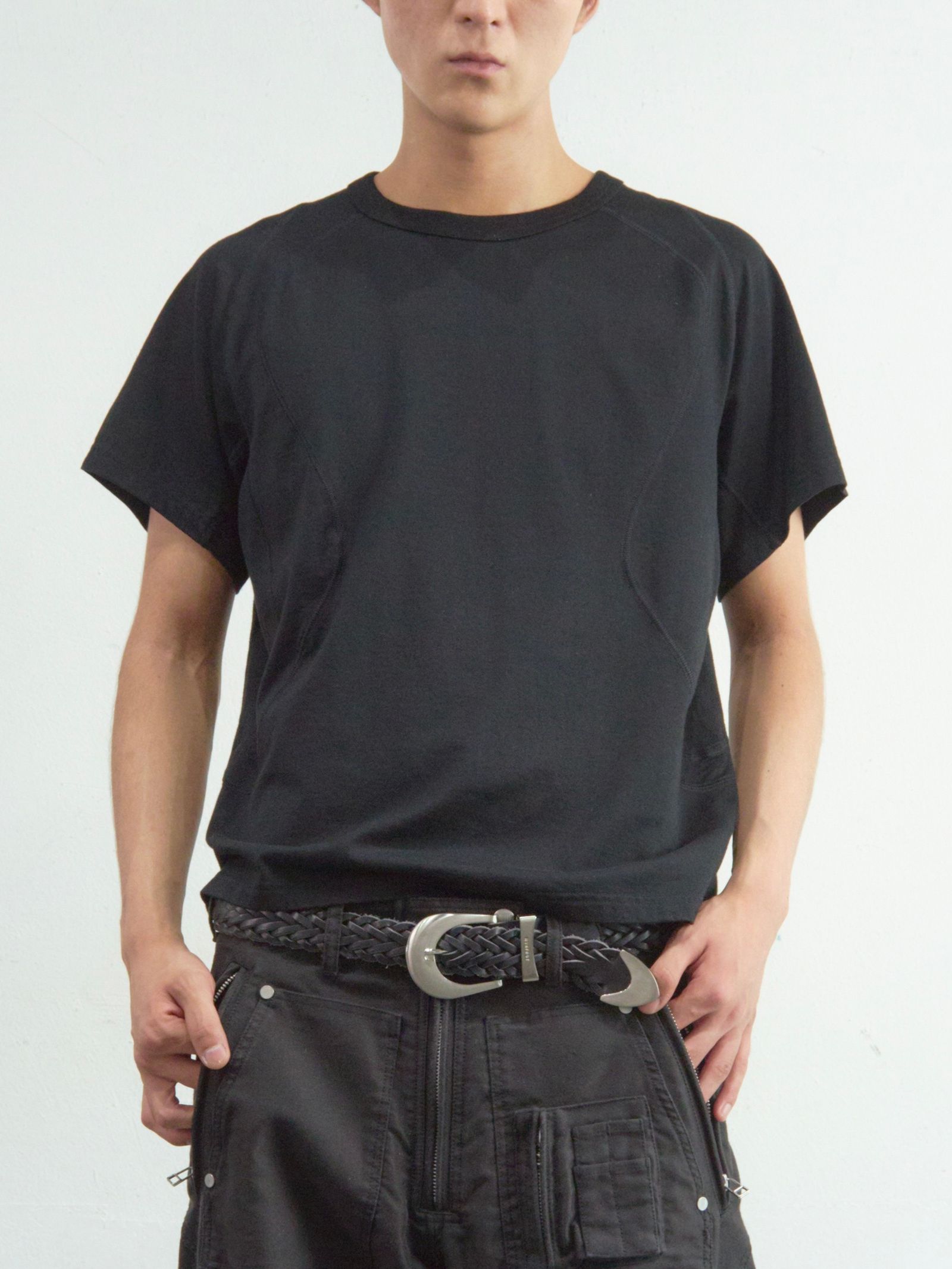 【26SS】 パネルド ハーフスリーブ Tシャツ / PANELLED HALF SLEEVE T-SHIRT / BLACK (ブラック)