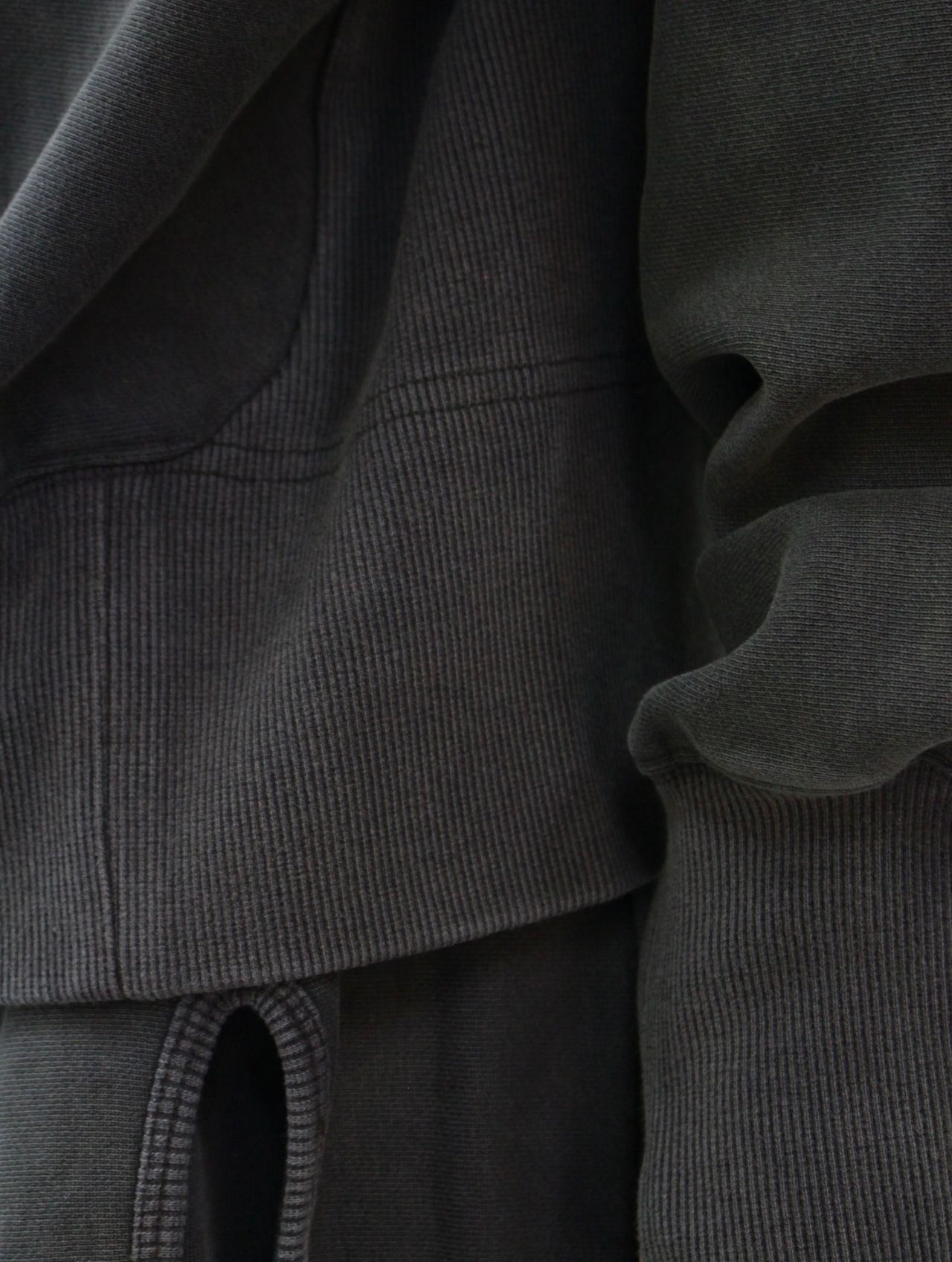 【25AW】25 スウェット トップス / 25 TOP / ブラウン