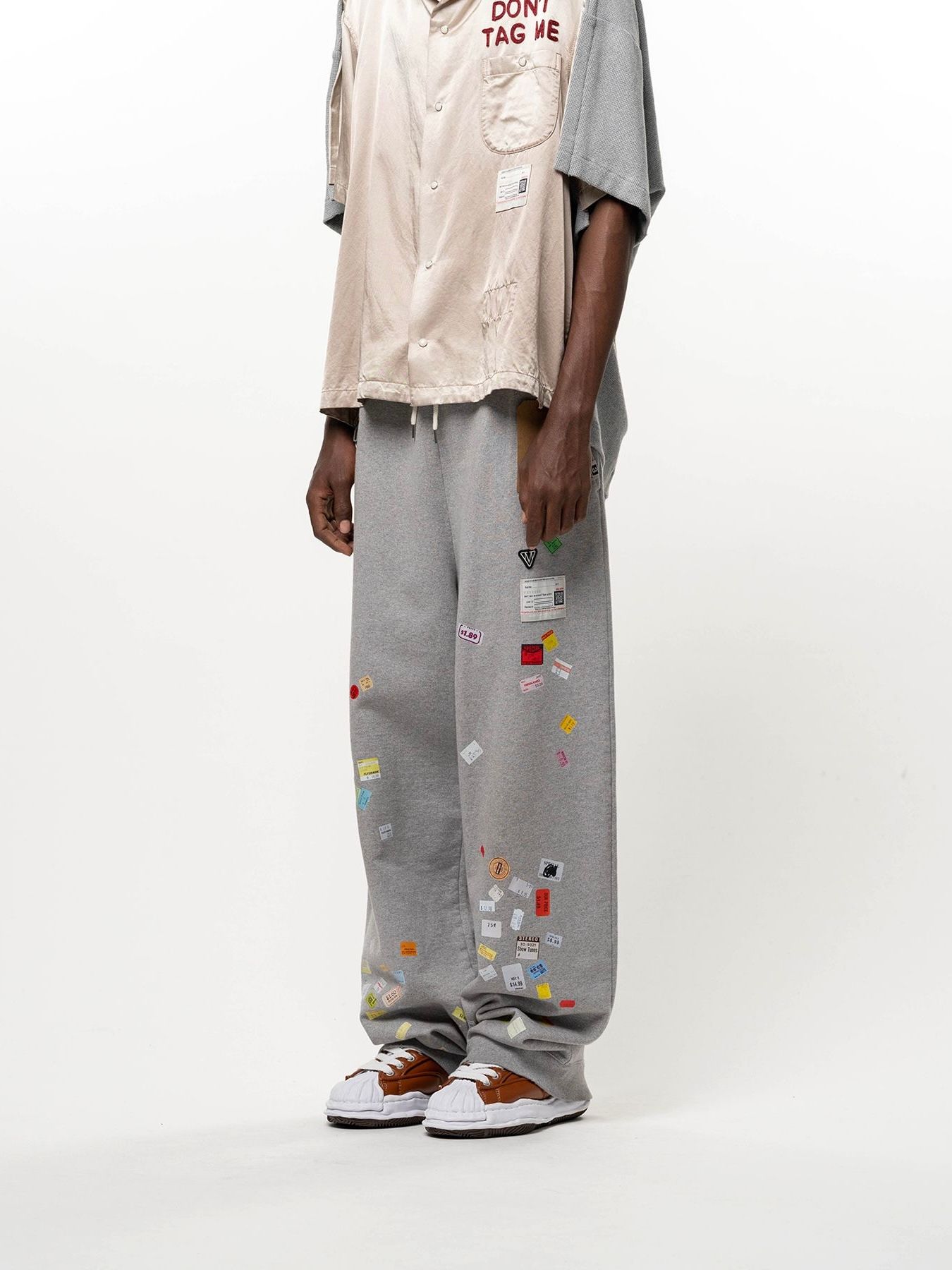 【26AW】 プライス ステッカー スウェット パンツ / PRICE STICKER SWEAT PANTS / グレー (A17PT552)