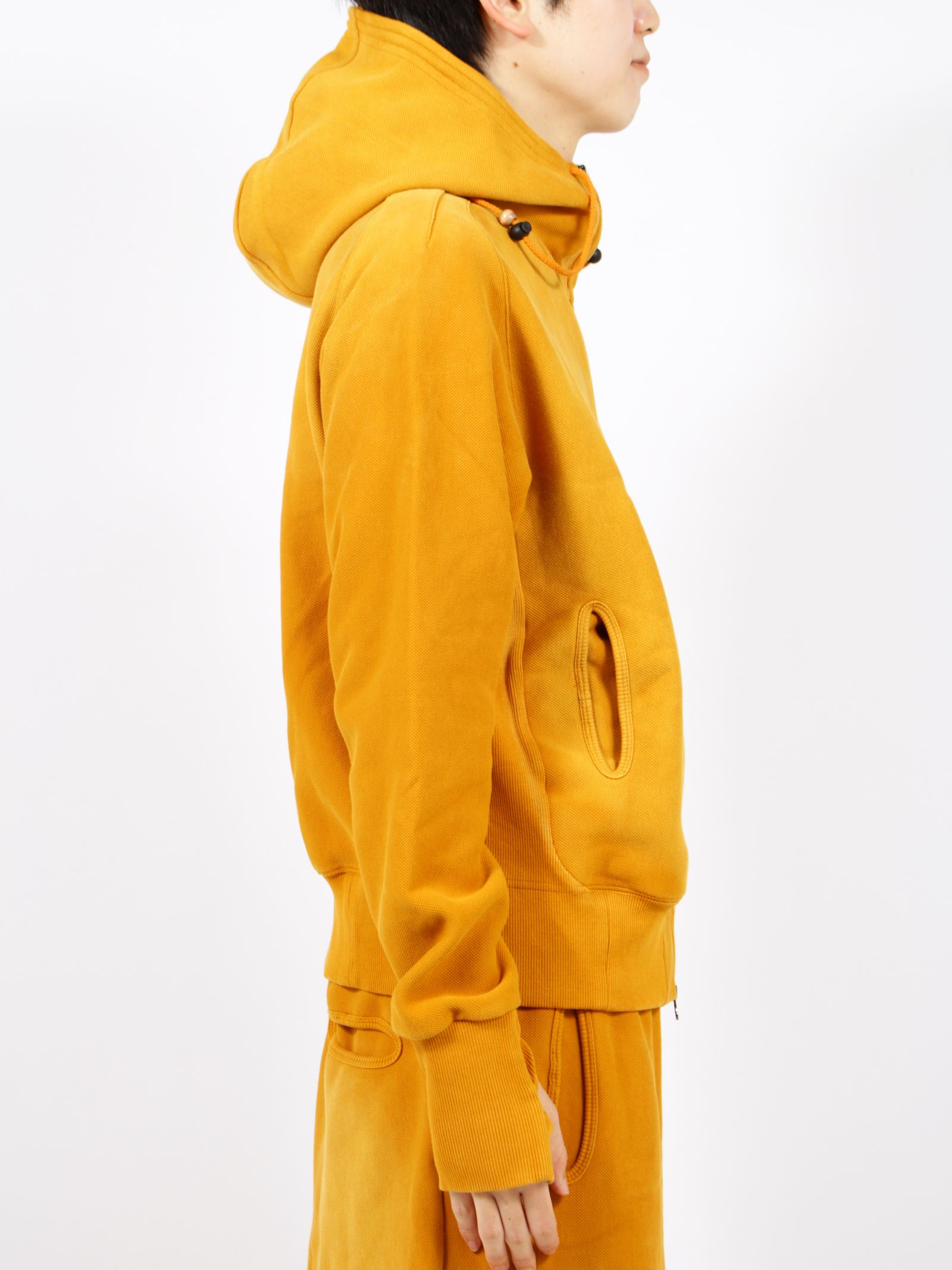 【26SS】グワイ マスク フード / GWAI MASK HOOD / マスタード