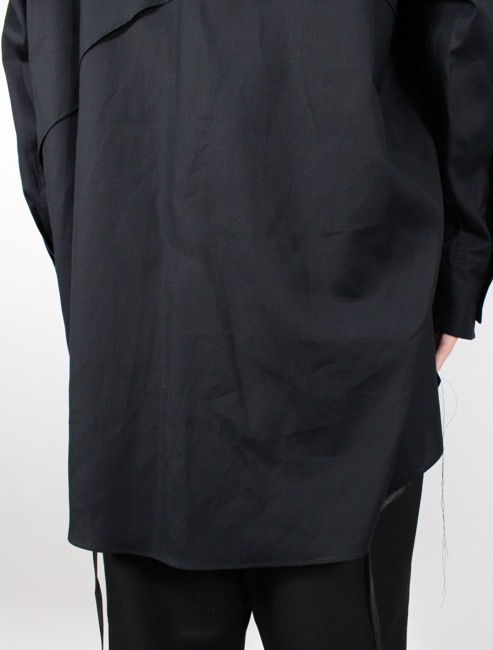 sulvam - 【23AW】オーバーラップ オーバーサイズ シャツ / BODY OVERLAP OVER SHIRT / ブラック | STORY