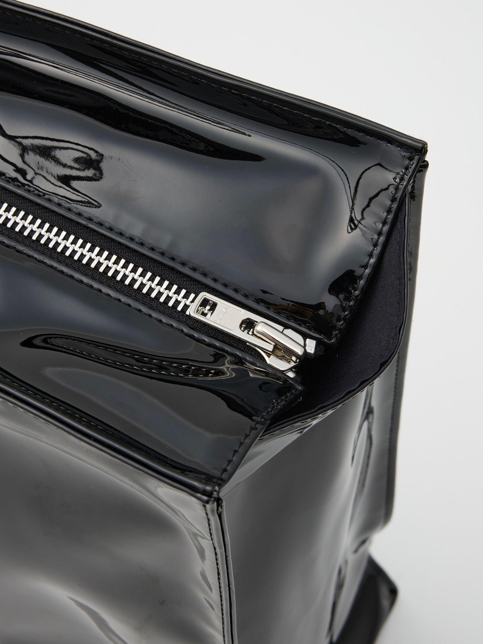 【26SS】ラージ ショッピング バッグ / VQ LARGE SHOPPING BAG / ブラック