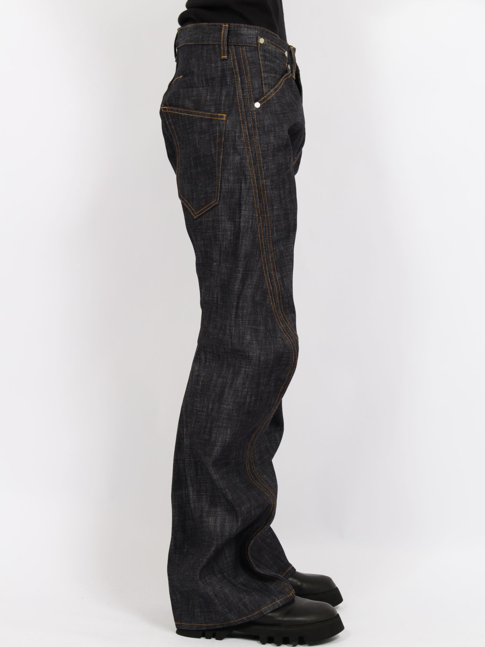 【26AW】新モデル 3D ツイステッド ジーンズ  / 3D TWISTED JEANS  / RAW INDIGO (ロー インディゴ)