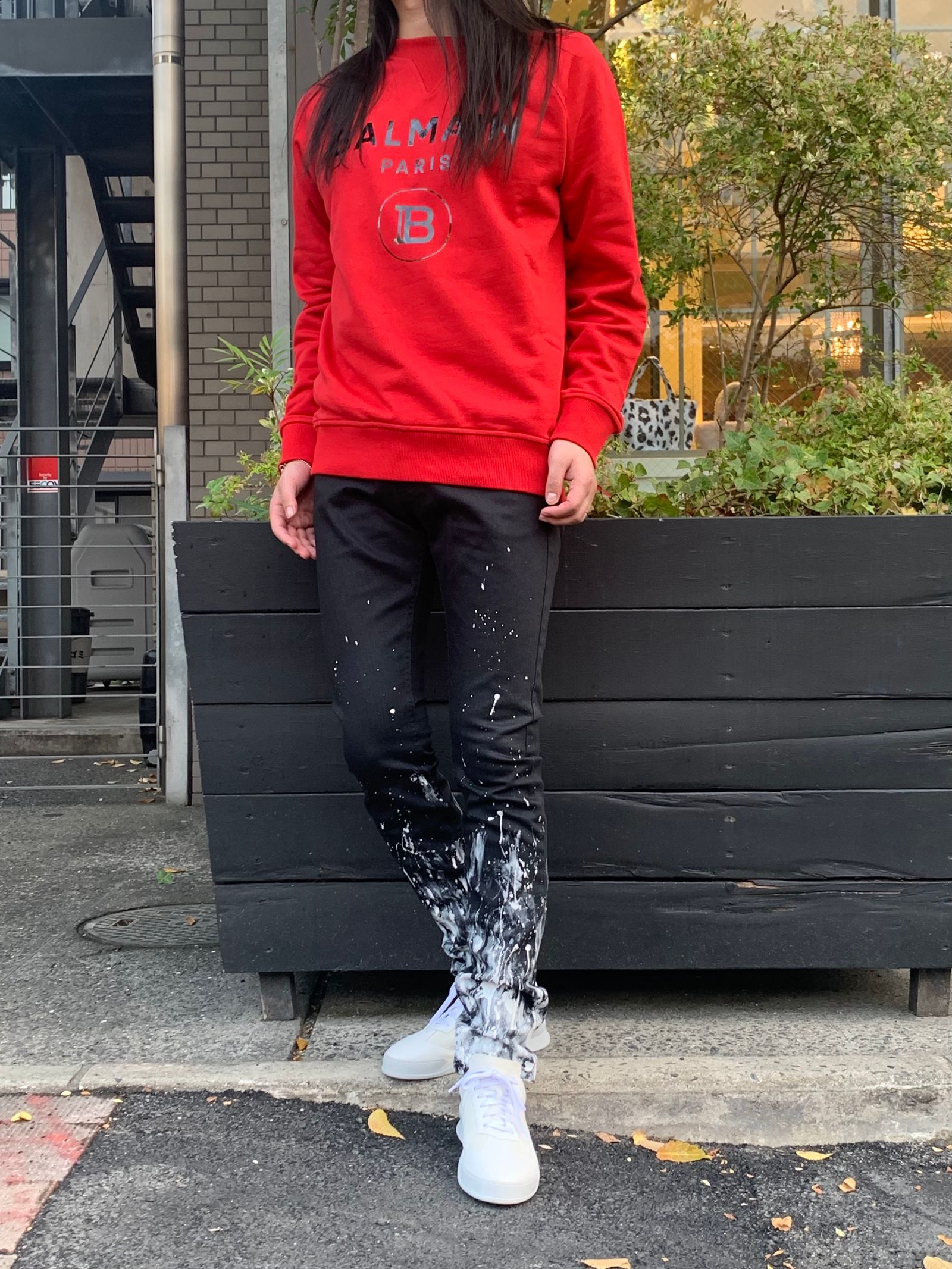 BALMAIN - Bロゴ ブラックプリント スウェットBH1 C&S FOIL SW