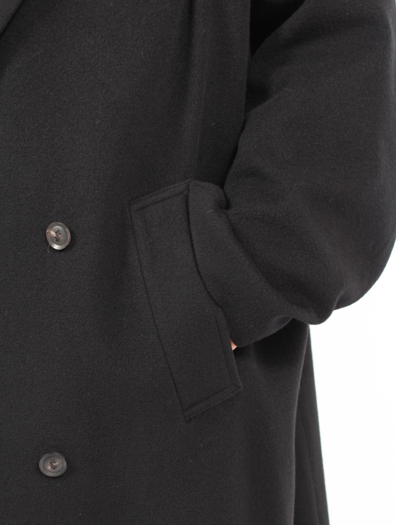 【25AW】ドレープ ダーツ ウール カシミア チェスターコート / DRAPED DART WOOL CASHMERE CHESTERFIELD COAT / ブラック
