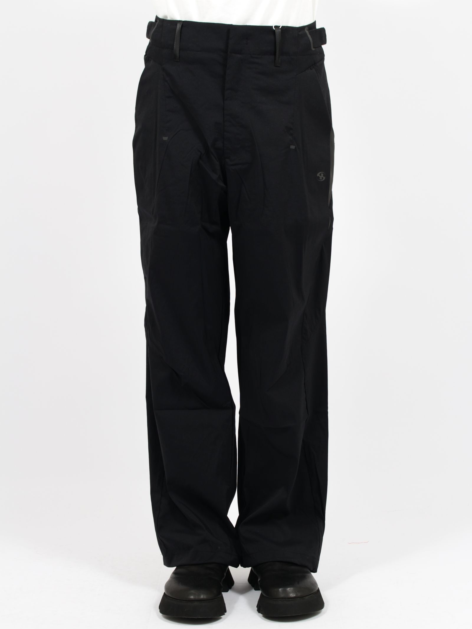 【26SS】ウェーブ テーパード パンツ / WEAVE TAPED PANTS / ブラック