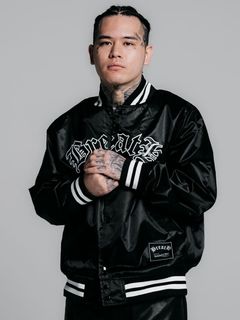 【× MITCHELL & NESS】 サテン ジャケット スタジャン / SATIN JACKET / ブラック