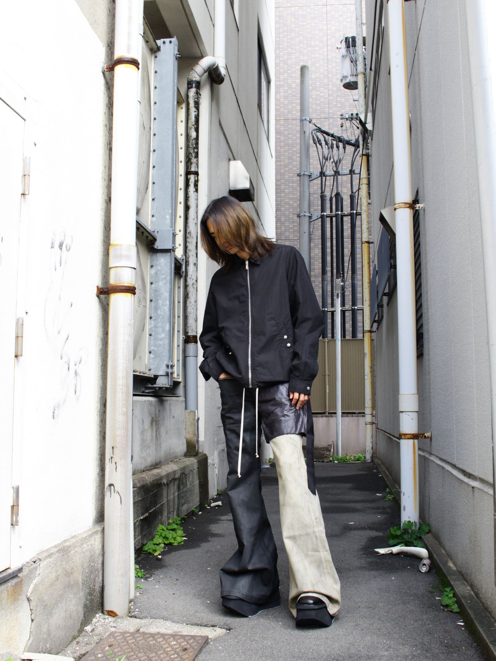 【26SS】ボラン ブーツカット 異素材 コンビネーション フレア デニム / BOLAN BOOTCUT / ダスト×ブラック