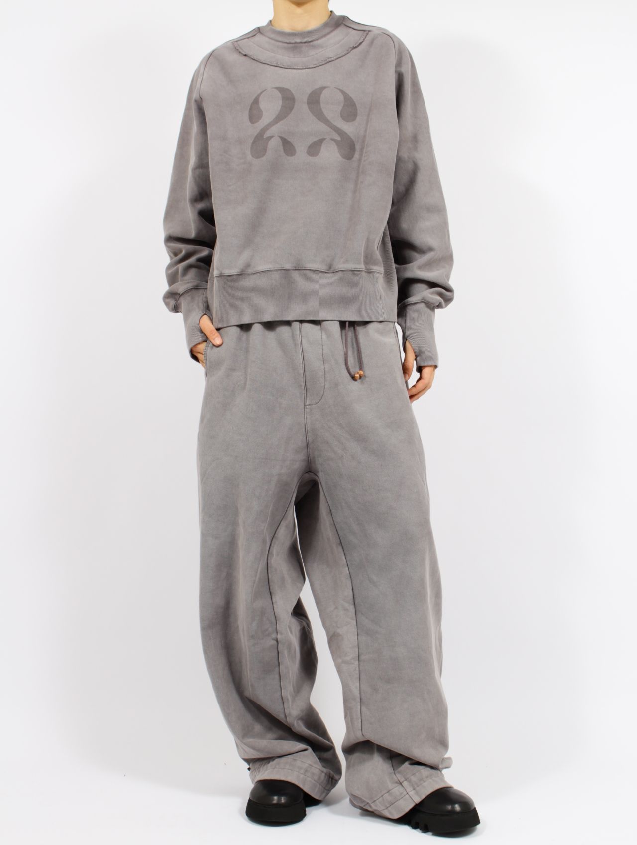 【25AW】25 スウェット トップス / 25 TOP / グレー