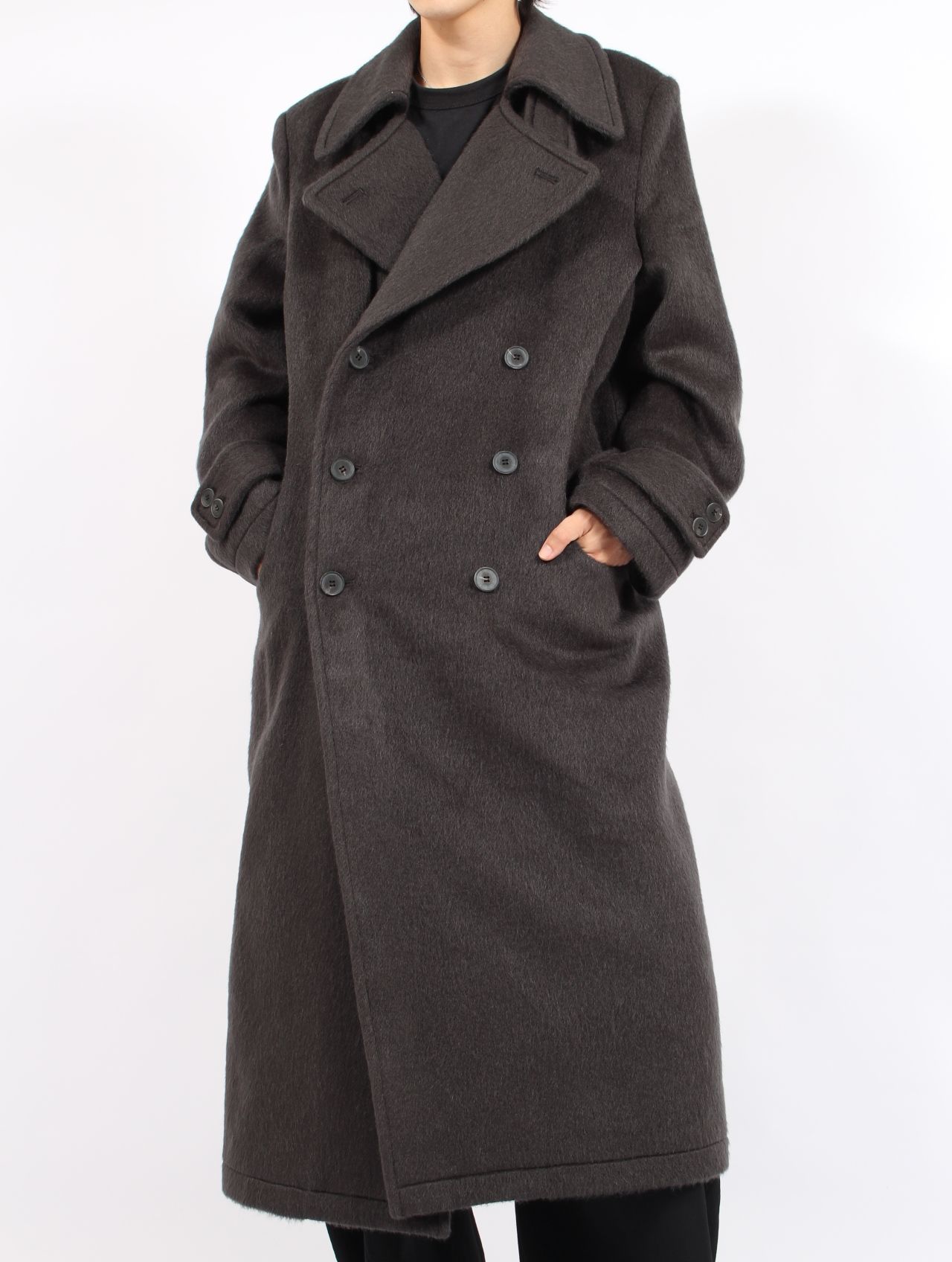 【25AW】 ダブル ブレステッド コート / DOUBLE BREASTED COAT / CHARCOAL(チャコール)