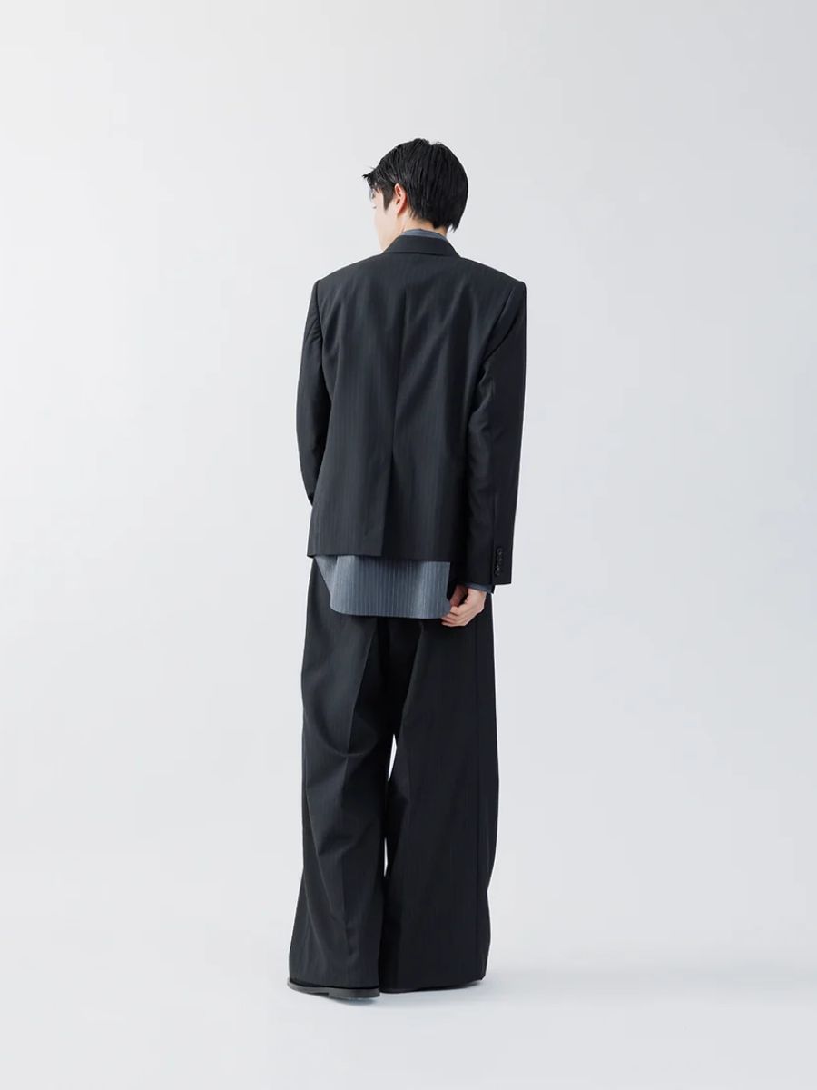 【26AW】  ストライプ ウール ダブルブレステッド ジャケット / STRIPE WOOL DOUBLE BREASTED JACKET .16 / ブラック