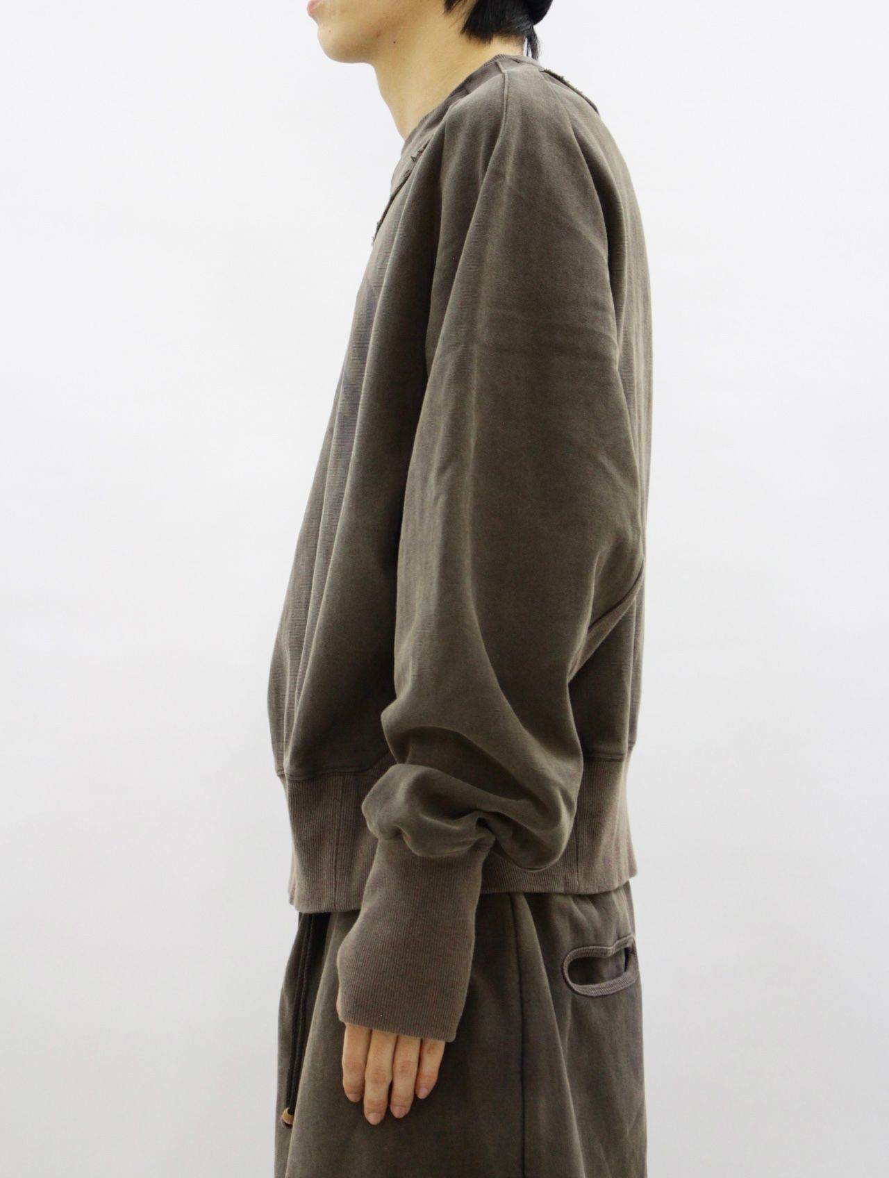 【25AW】25 スウェット トップス / 25 TOP / ブラウン