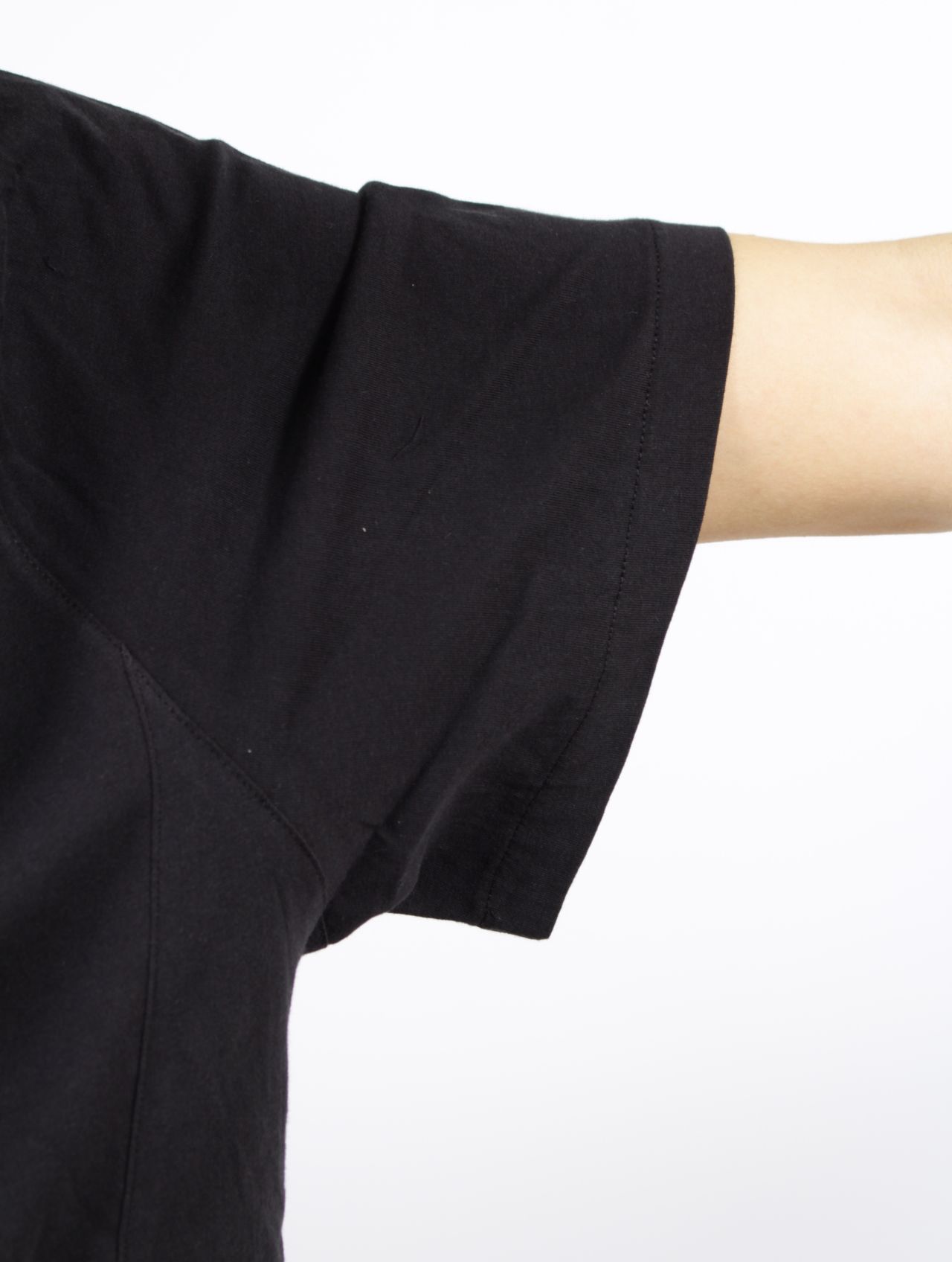 ダーツ Tシャツ 半袖 カットソー / DART TEE / SOOT(ブラック)
