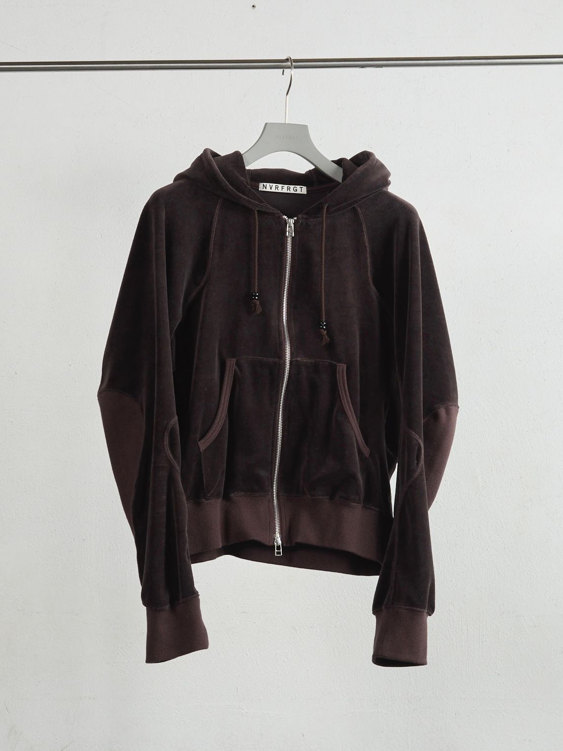 【25AW】 ベロア ジップアップ フーディー  パーカー VELOUR ZIP UP HOODIE / BROWN(ブラウン)