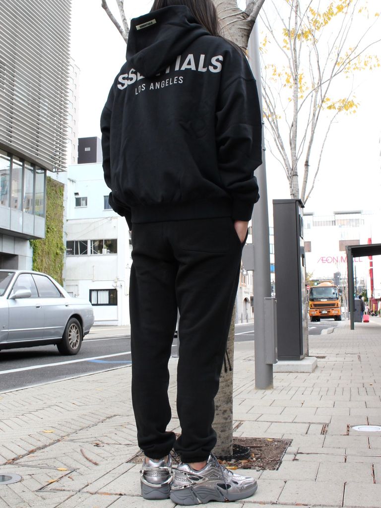 【FOG ESSENTIALS】サイズ感の比較検証-スウェットパンツ編-