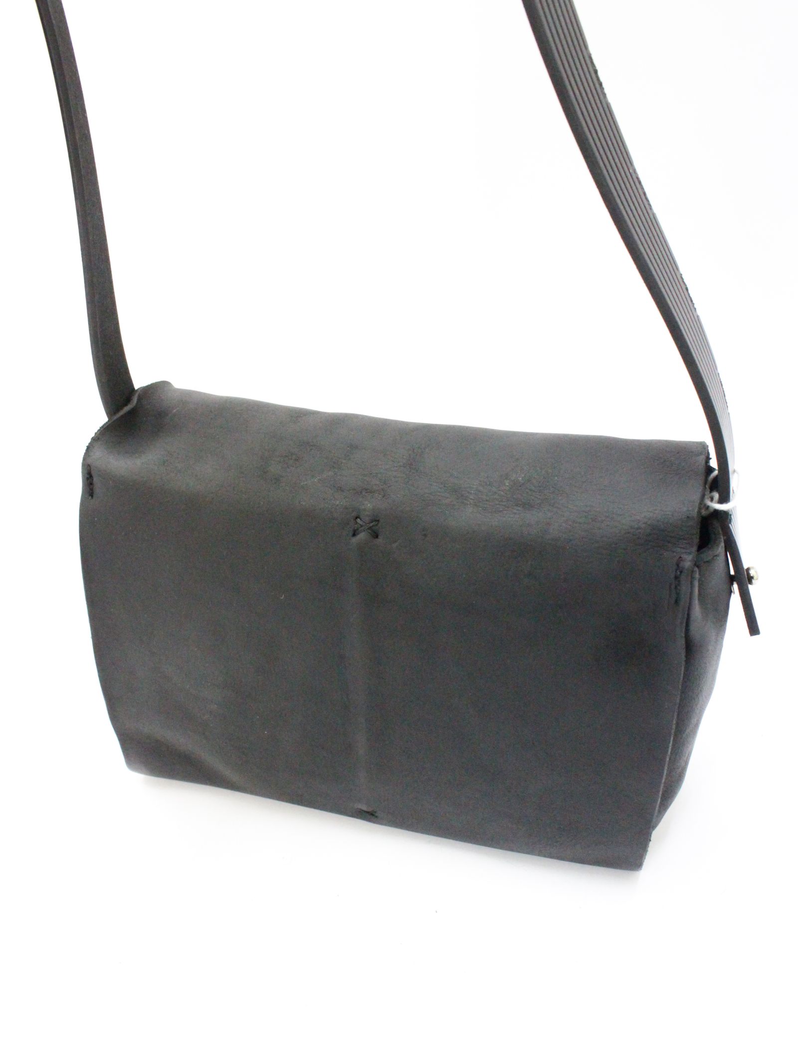 【EN04】 牛革 グロッポーネ フルグレイン クロスボディバッグ / GROPPONE FULL GRAIN CROSSBODY BAG / ブラック