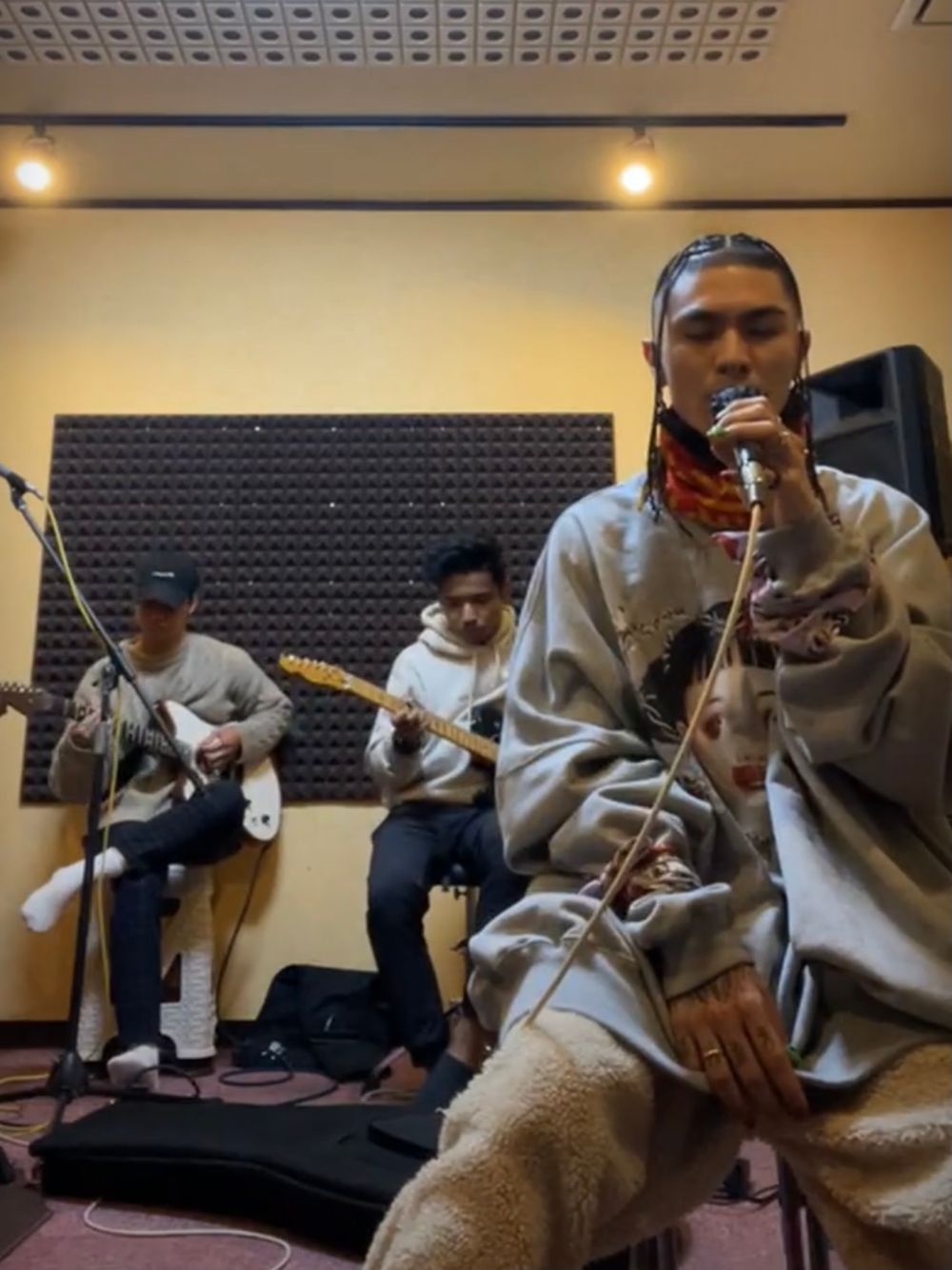 【OZworld 着用】KIDILL Oversized Pullover Sweat Harlequin Girlご紹介