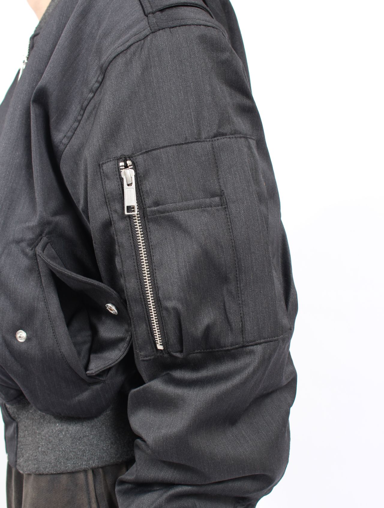 【25AW】クロップド ボンバージャケット / CROPPED BROAD BOMBER / SUITING GREY(ダークグレー)