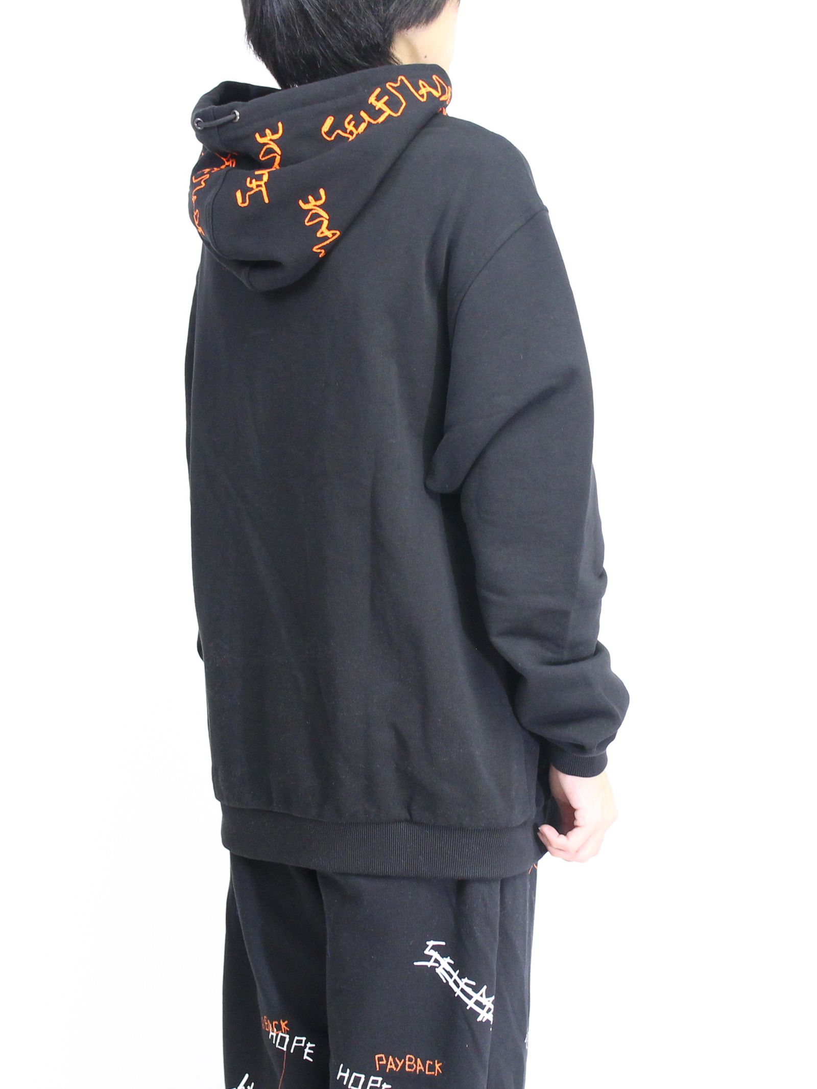 【20AW】フードロゴ刺繍 オーバーサイズパーカー / SELF MADE ICONIC HOODIE / ブラック × オレンジ