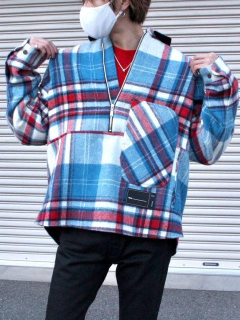 大人カジュアルにはチェックシャツ!