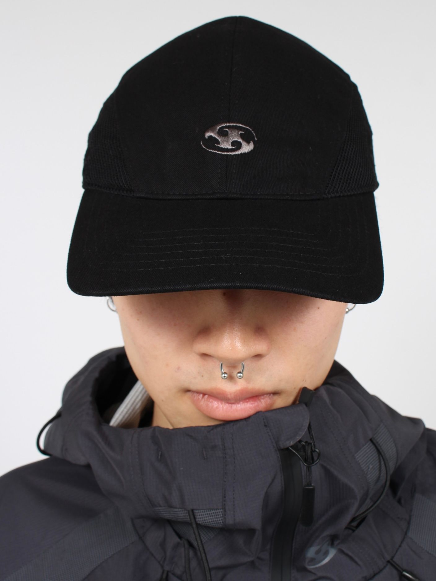 SAN SAN GEAR - 【24SS】カーブ パネル キャップ / CURVE PANEL CAP / ブラック | STORY