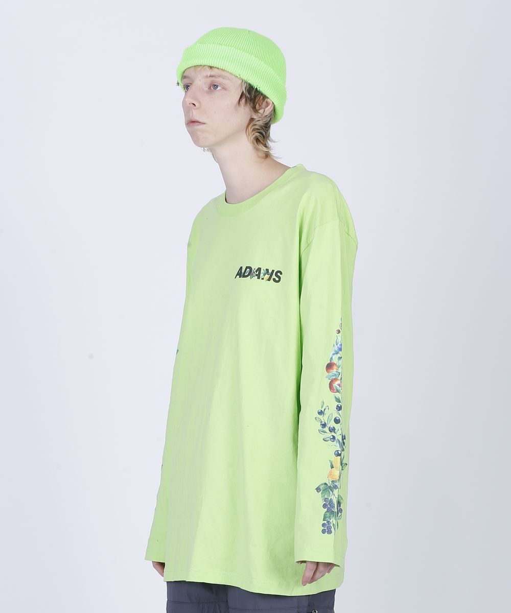 インパクト抜群、ADANSのフルーツプリントカットソー‼