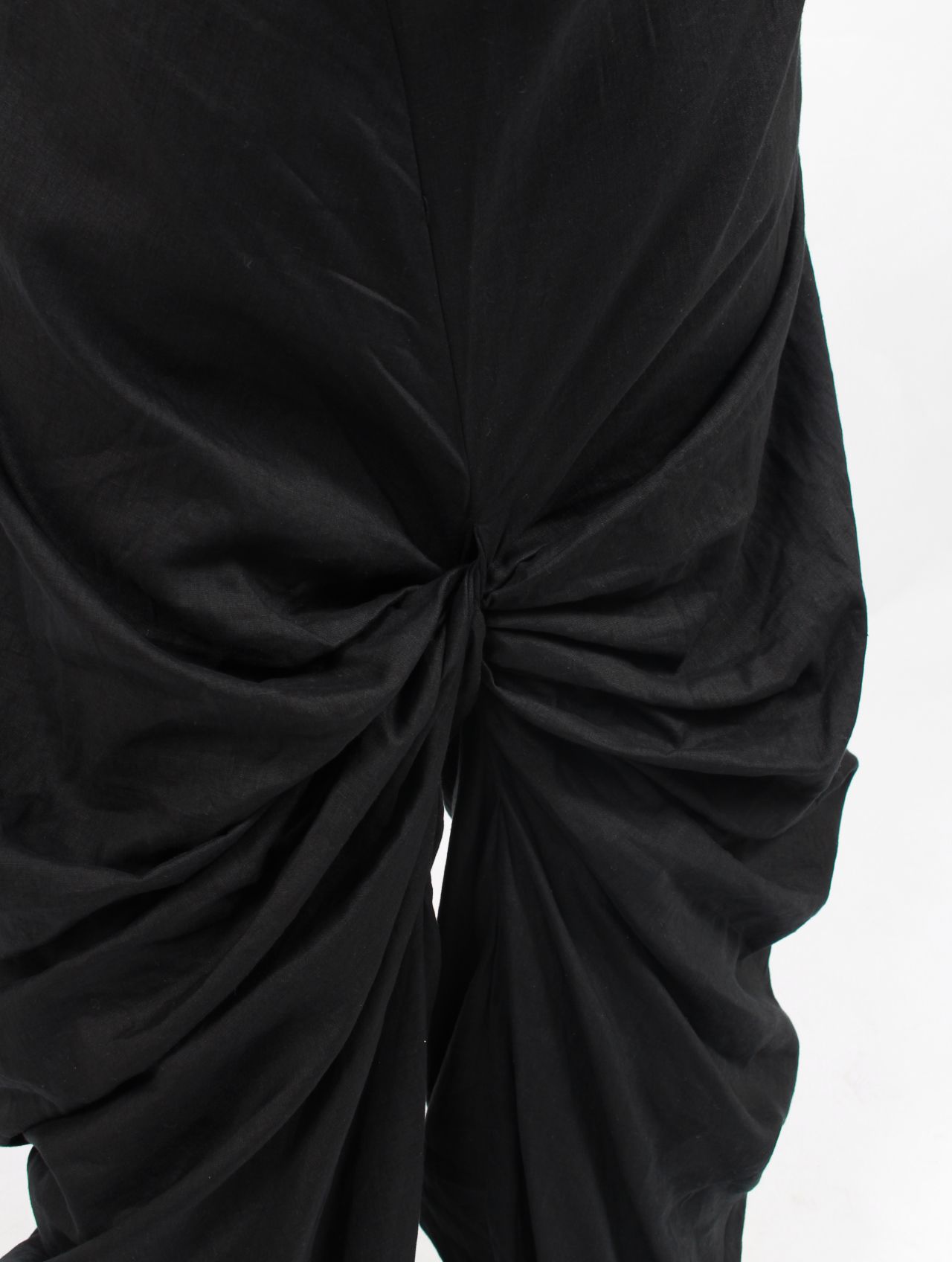 【25SS】ドレープド リネン パンツ / DRAPED LINEN PANTS / ブラック