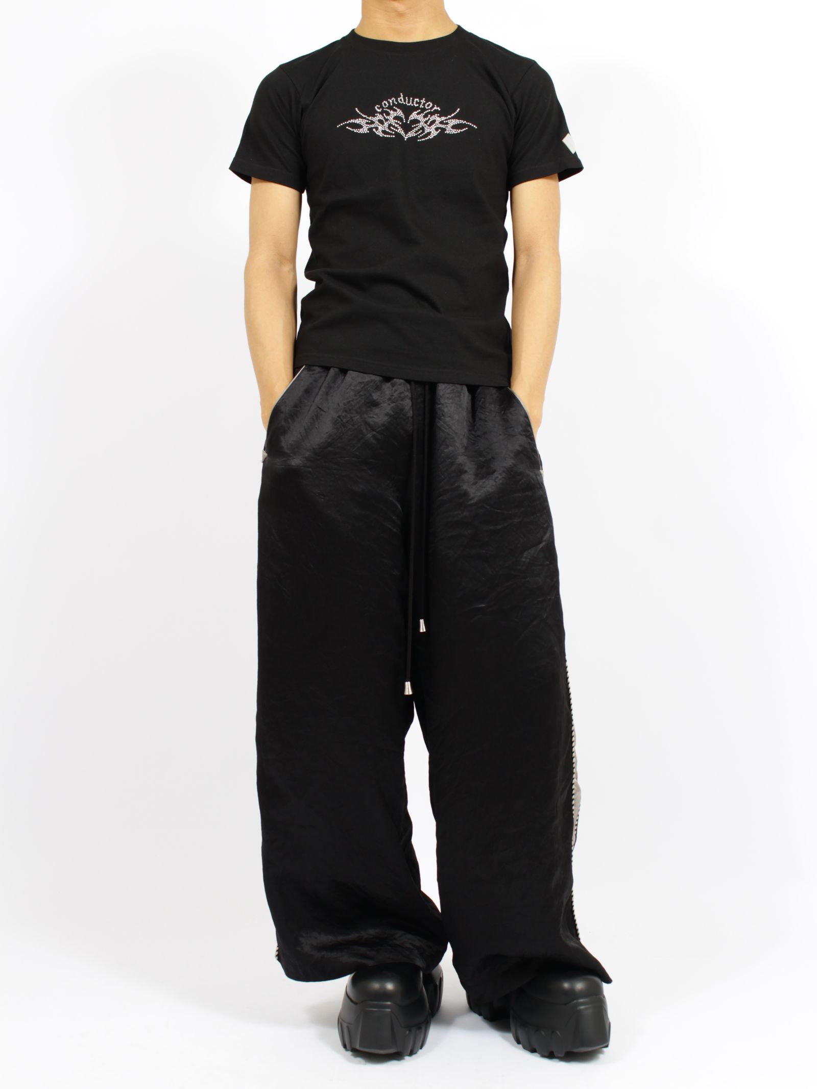 【26SS】ストーン デコレート ハート トライバル ミニ Tシャツ / STONE DECORATED HEART TRIBAL MINI T-SHIRT / ブラック