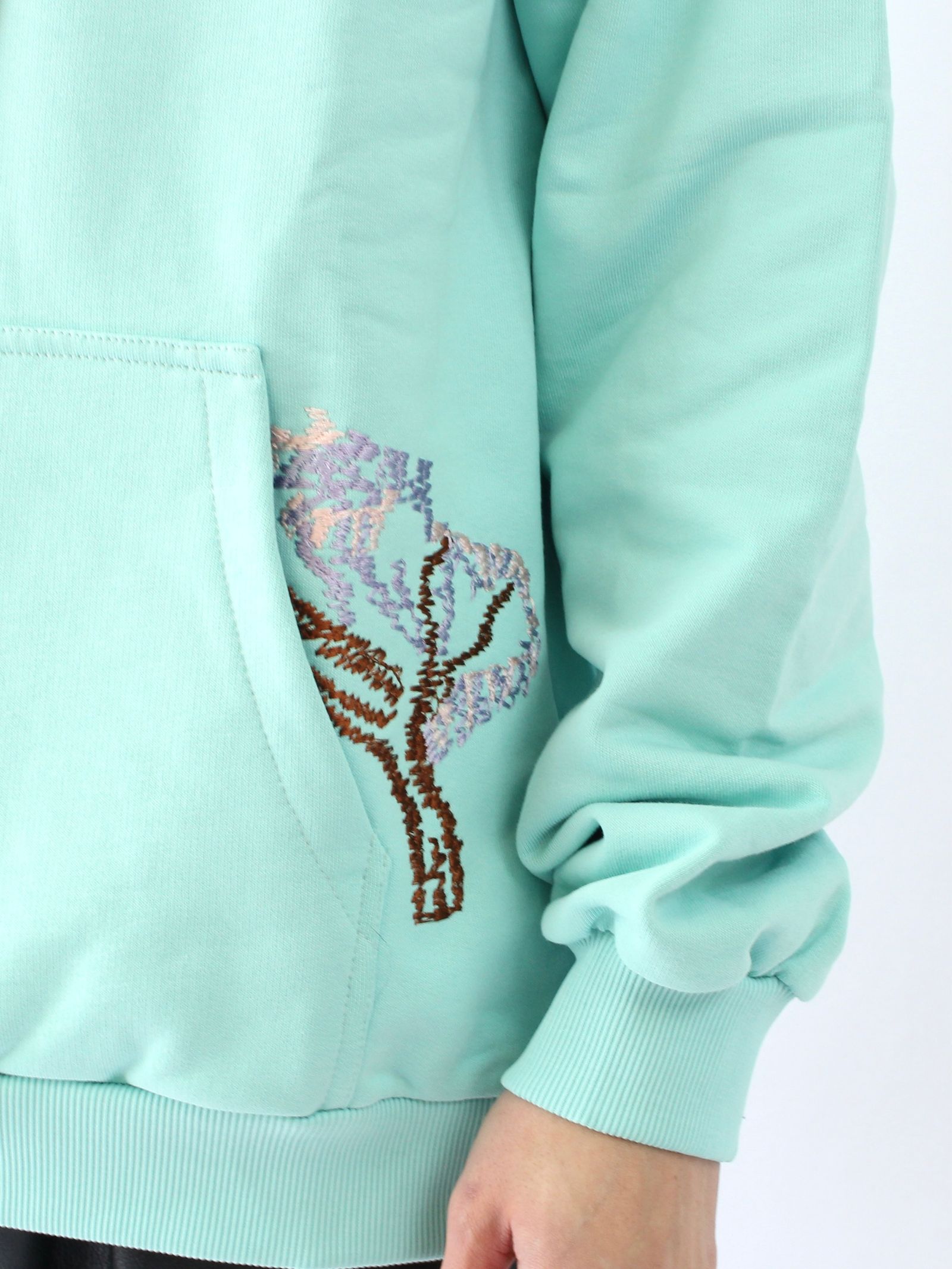 刺繍ロゴ パーカー / FAIR AQUA HOODIE / アクア × マルチ