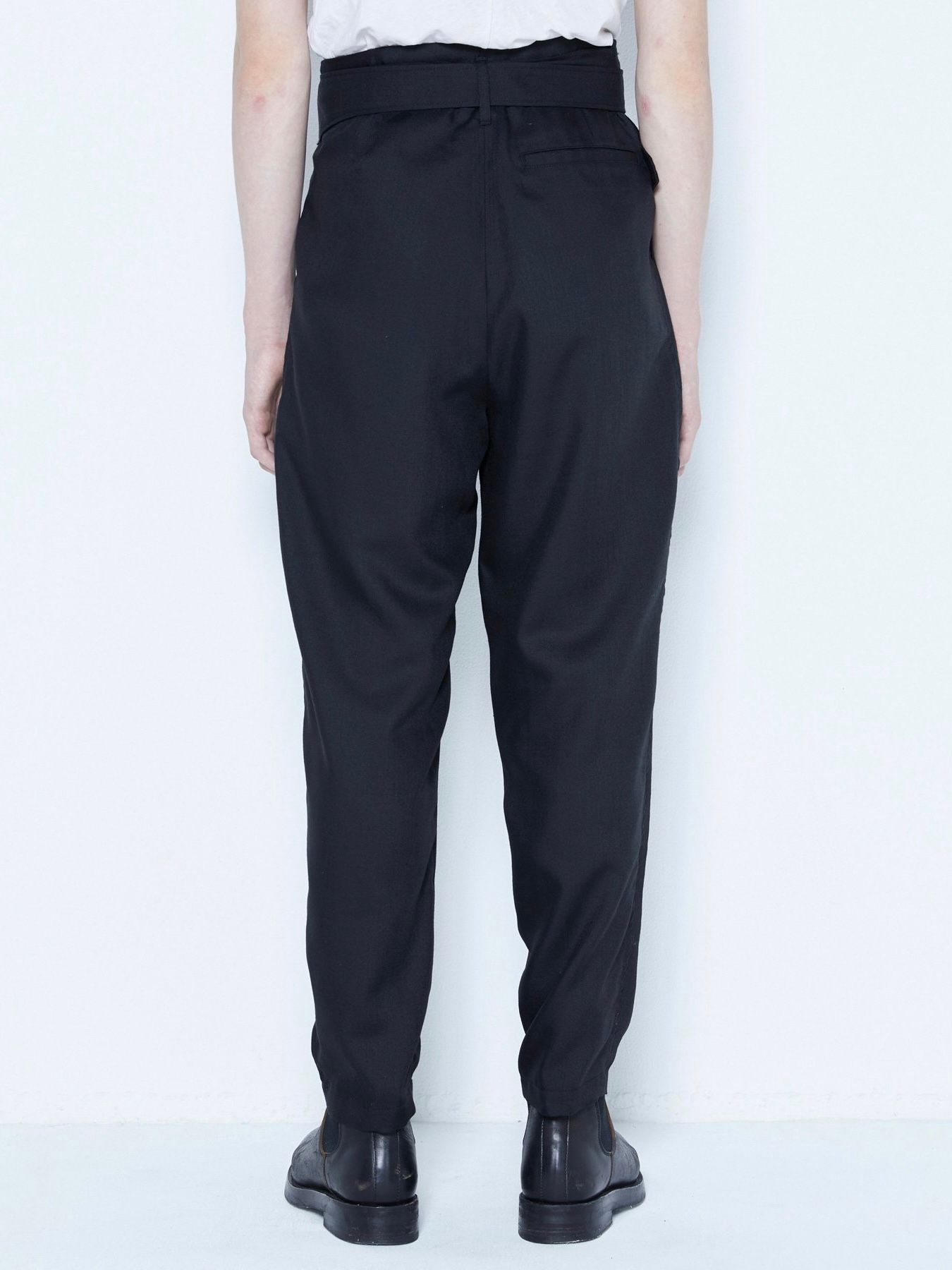 アジャスターベルト ハイウエスト スラックス / H.W TROUSERS "P.W" / ブラック