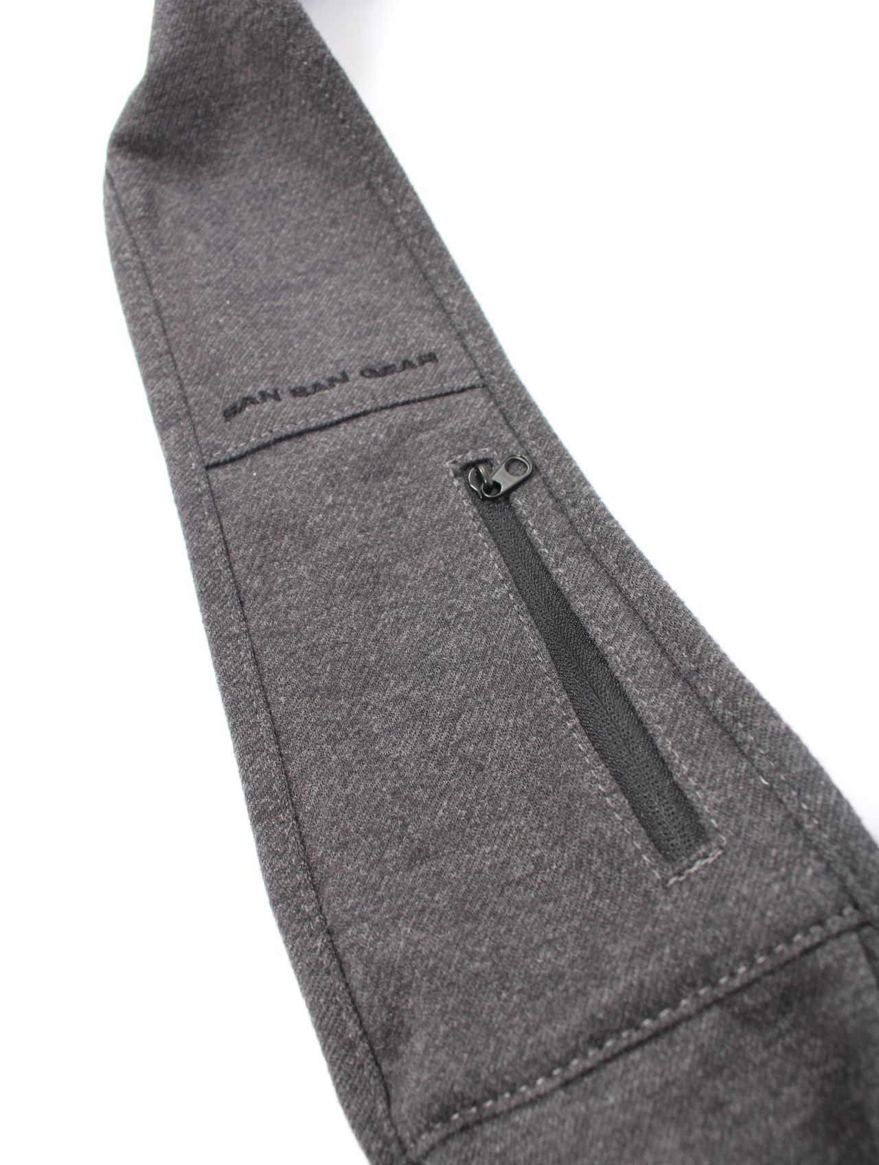 【25AW】ウール ボディー バッグ / WOOL BODY BAG / チャコール