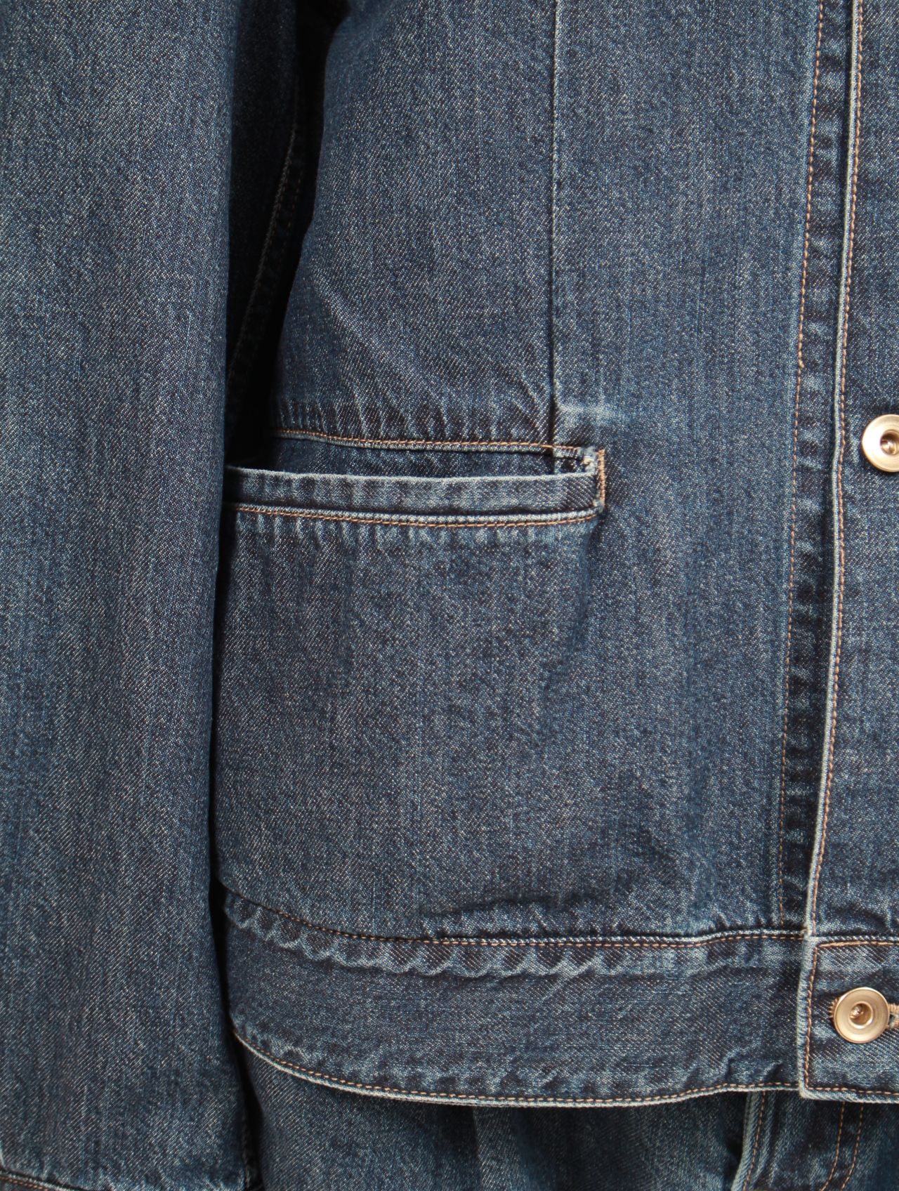 【25SS】マニプレート ドレープ ポケット ウォッシュド デニム ジャケット / MANIPULATION DRAPE POCKET WASHED DENIM JACKET / ウォッシュインディゴ