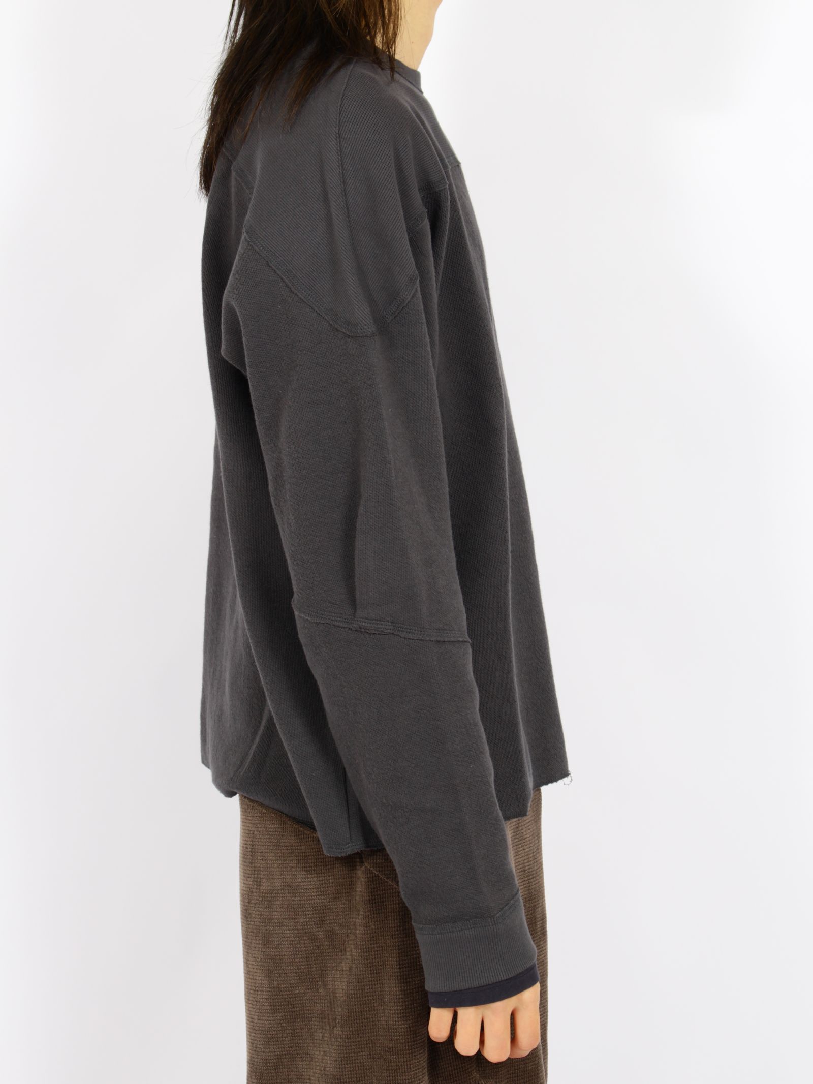 【26AW】ローラブル クルー ネック 長袖 カットソー / ROLLABLE CREW NECK / チャコール