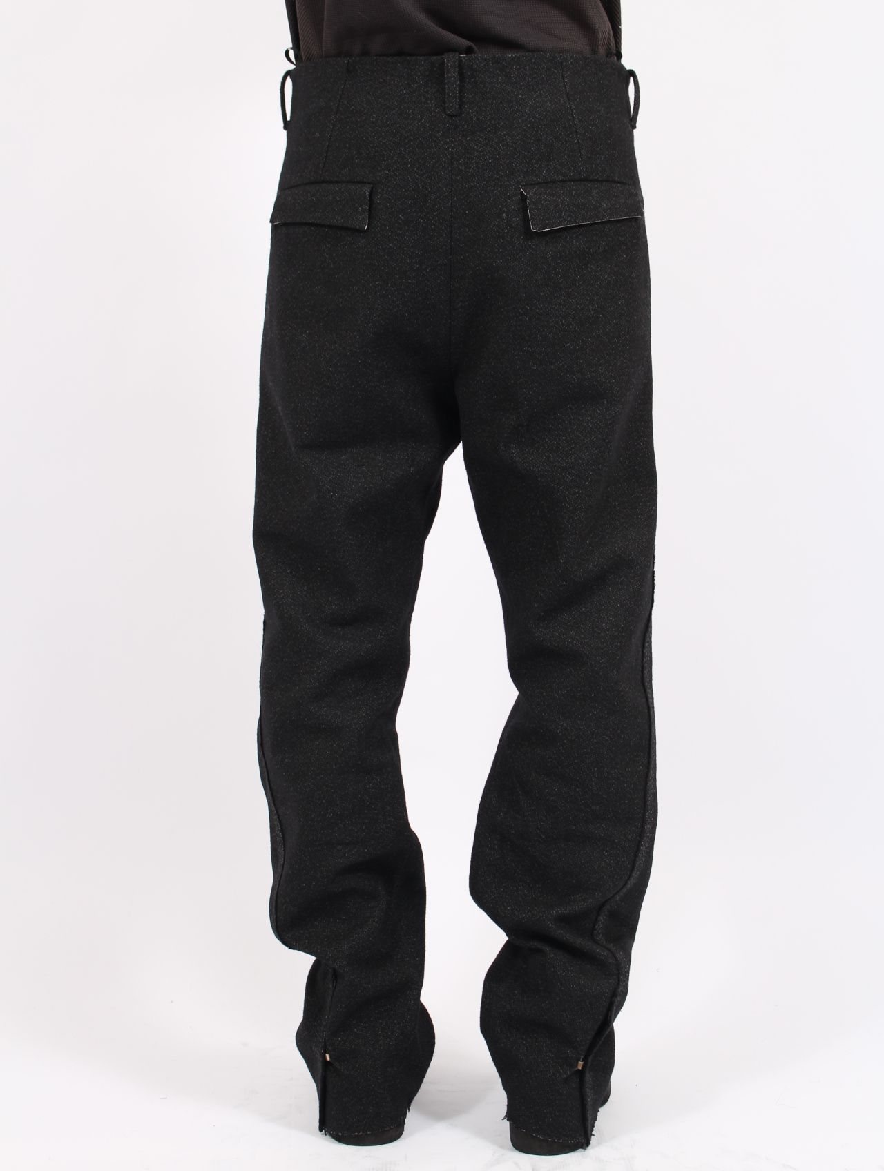 【25AW】 メンズ フィット トラウザーズ ウィズ 925 シルバー フック クローザー / MENS FITTED TROUSERS WITH 925 SILVER HOOK CLOSER / オフブラック