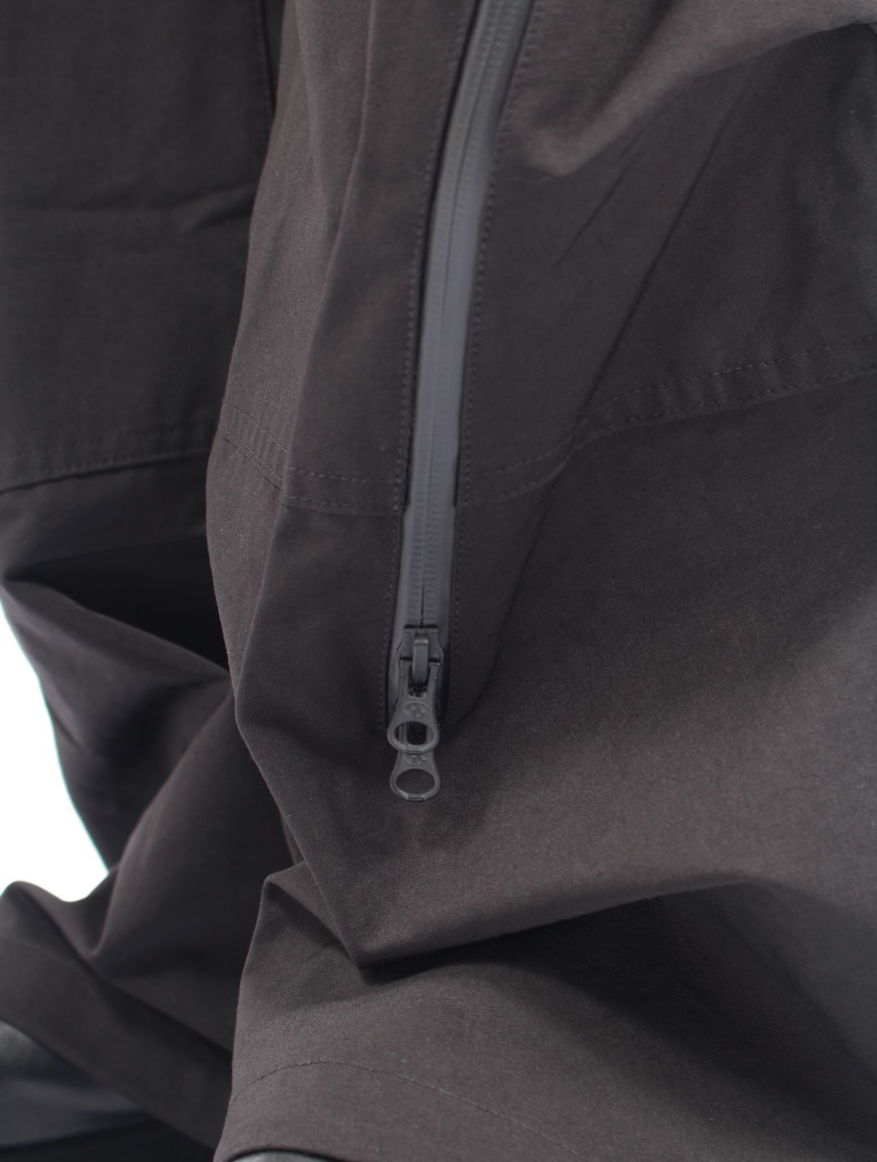 【25AW】アフィン カーブ パンツ / AFFINE CURVE PANTS / ブラック