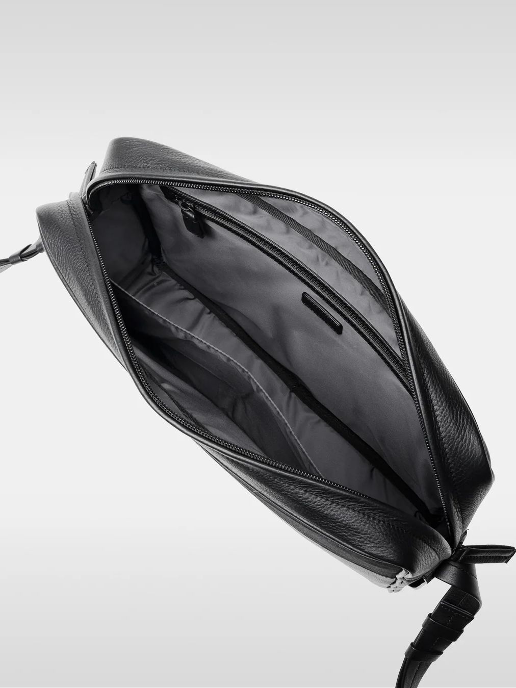 ソフトショルダーバック ラージ / SHOULDER BAG FOR LAPTOP / ブラック