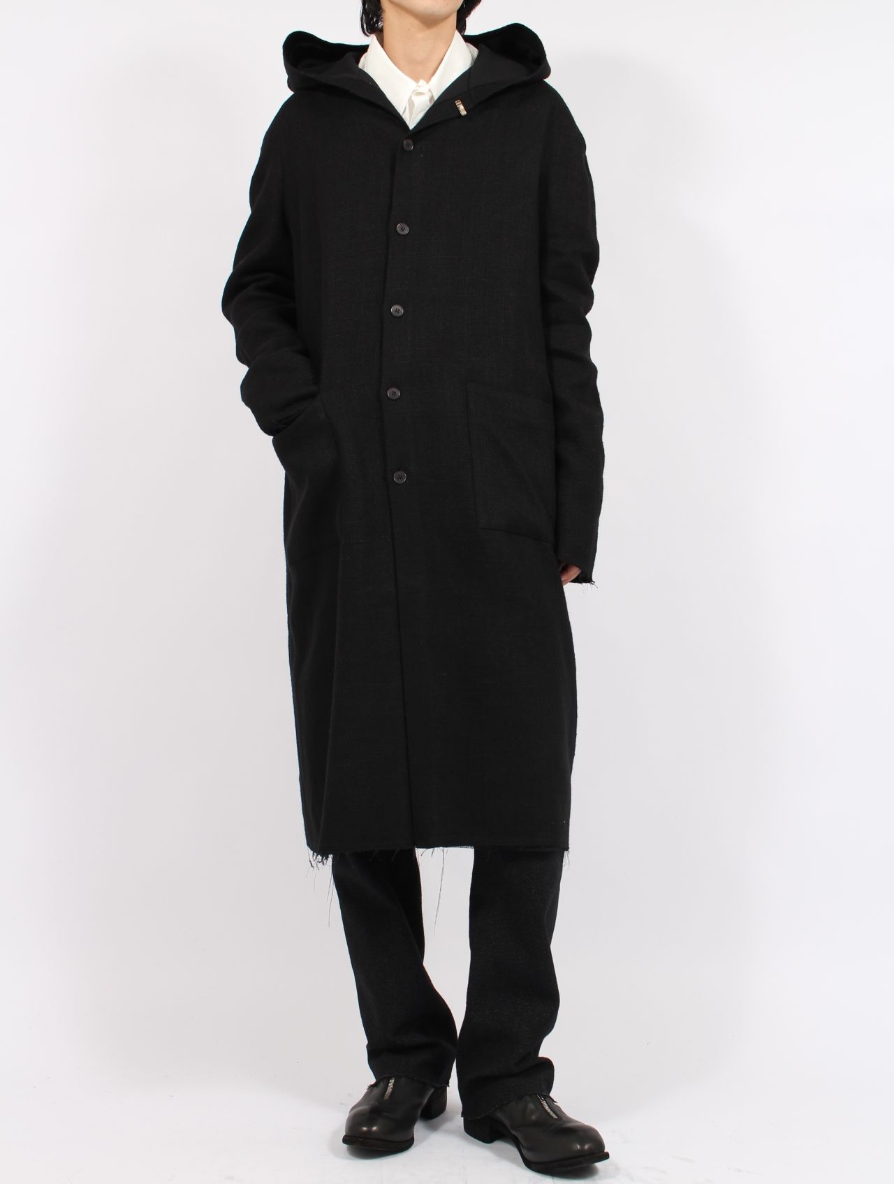 【25AW】ユニセックス ミッドフィット ラグラン フード コート 925 シルバー フック クローザー / UNISEX MID FIT RAGLAN HOOD COAT WITH 925 SILVER HOOK CLOSER / オフブラック