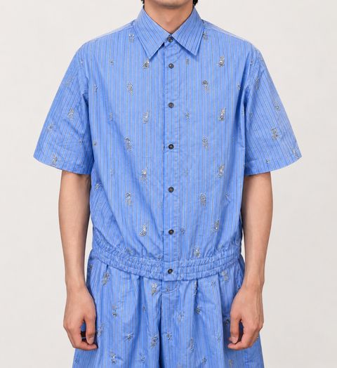 【27SS】オールオーバー エンブロイダード ストライプ シャツ ビーズ刺繍 半袖 シャツ / ALL-OVER EMBROIDERED STRIPE SHIRT / ブルー