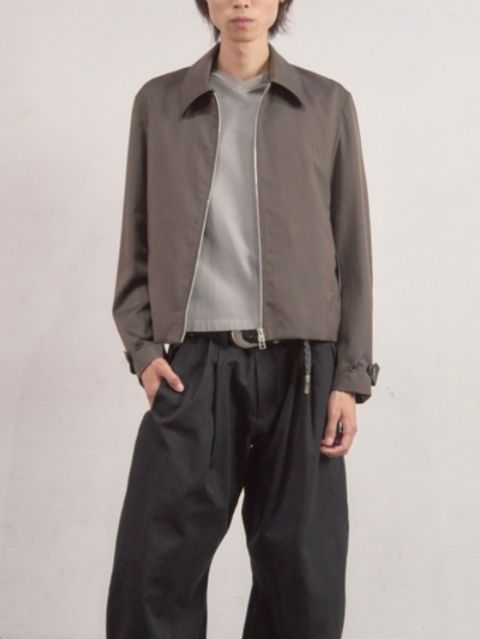 【26SS】ショート ジップ アップ ジャケット / SHORT ZIP UP JACKET / ブラウン