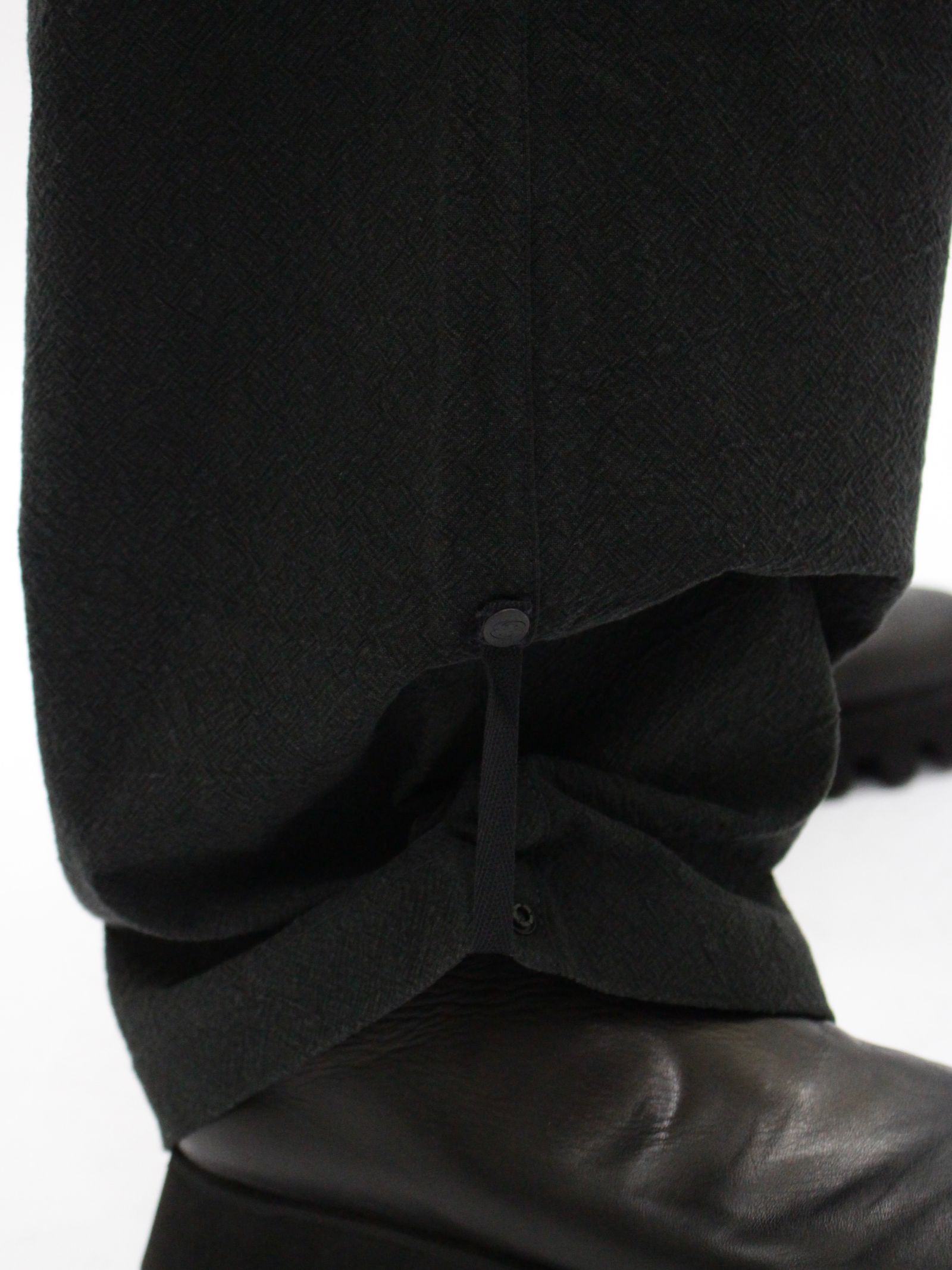 【26SS】ウェーブ テープド パンツ / WEAVE TAPED PANTS / ブラック