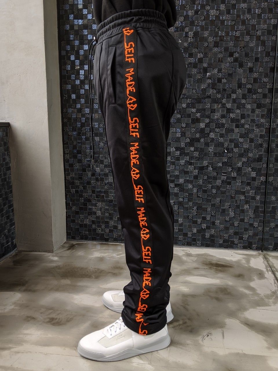 【20AW】サイドライン シグネクシャーロゴ トラックパンツ / ICONIC TRACKSUIT PANT